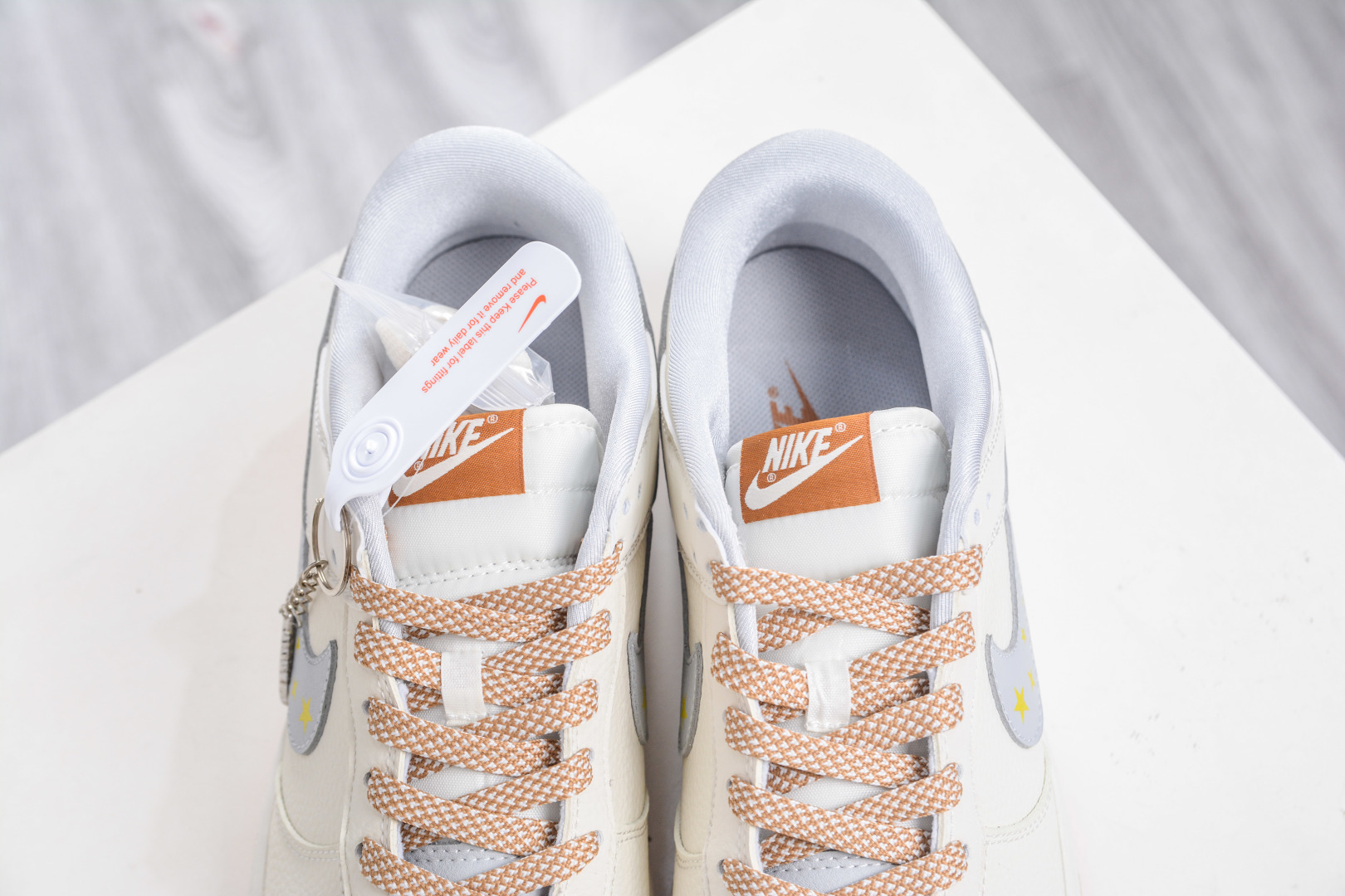 Nike SB Dunk Low x Ju Do It JDI联名-白灰小勾 LW1818-122