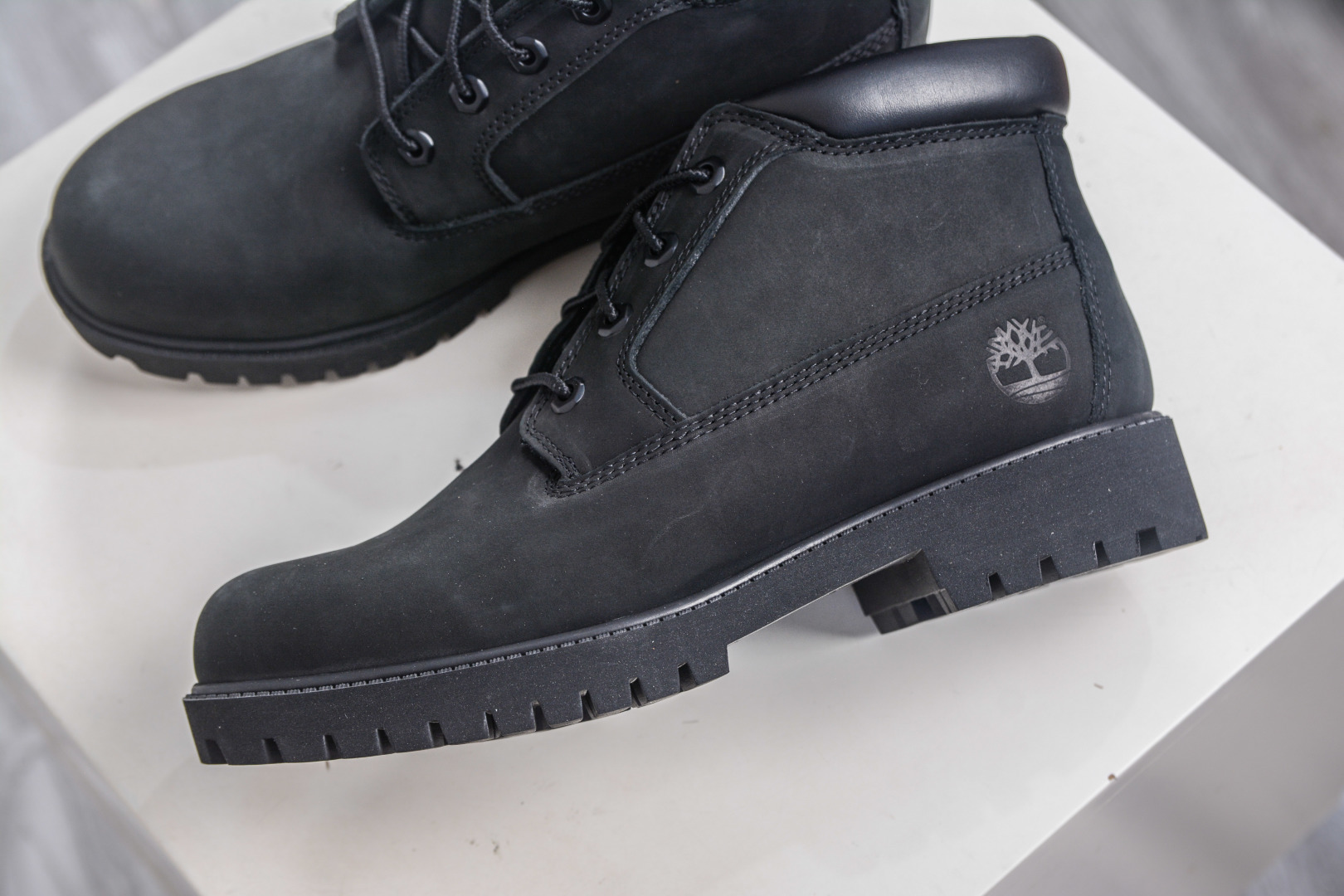 310 顶级 添柏岚/天伯伦 Timberland 踢不烂/经典款中帮黑色32085