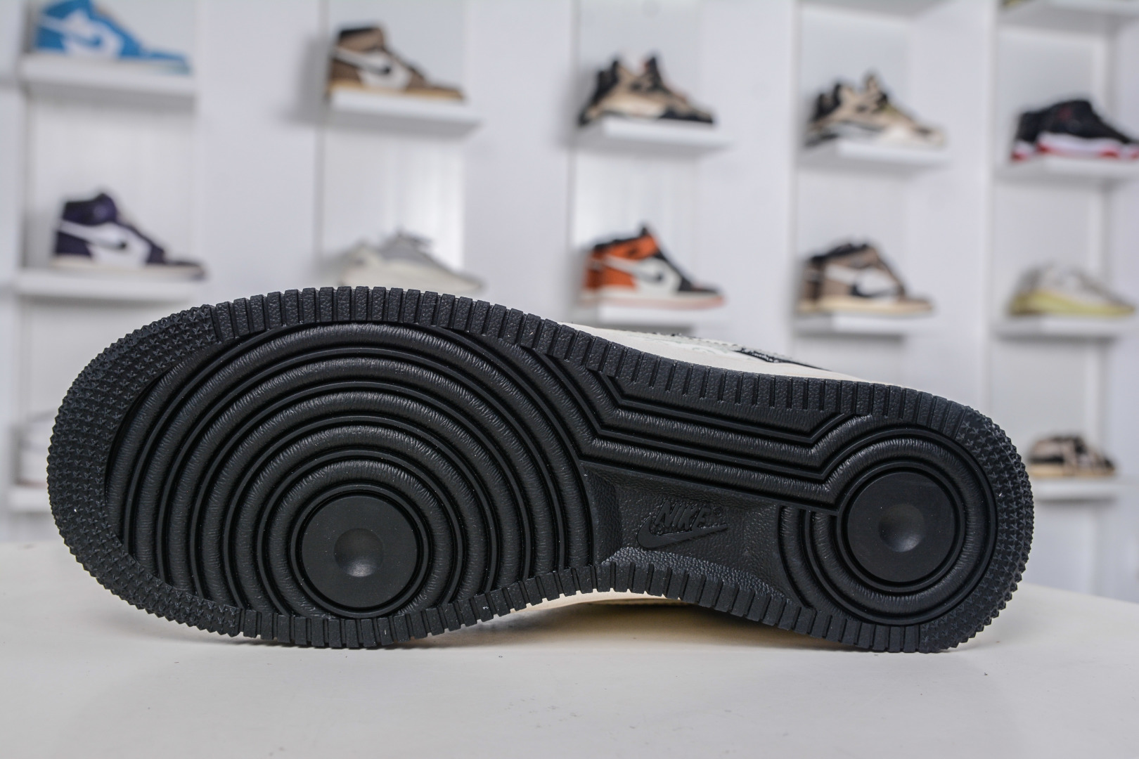 260 Nike Air Force 1 Low 07 x Louis Vuitton LV联名-牛仔米黑缝线 MZ9588-815-Chinese UA Cheap High Quatity Brand Clothes Bags handbags Sneakers wholesale wholesaler seller from China Factory suppliers Fashion Clothing Shoes best Quality Beautiful Price 260 Nike Air Force 1 Low 07 x Louis Vuitton LV联名-牛仔米黑缝线 MZ9588-815