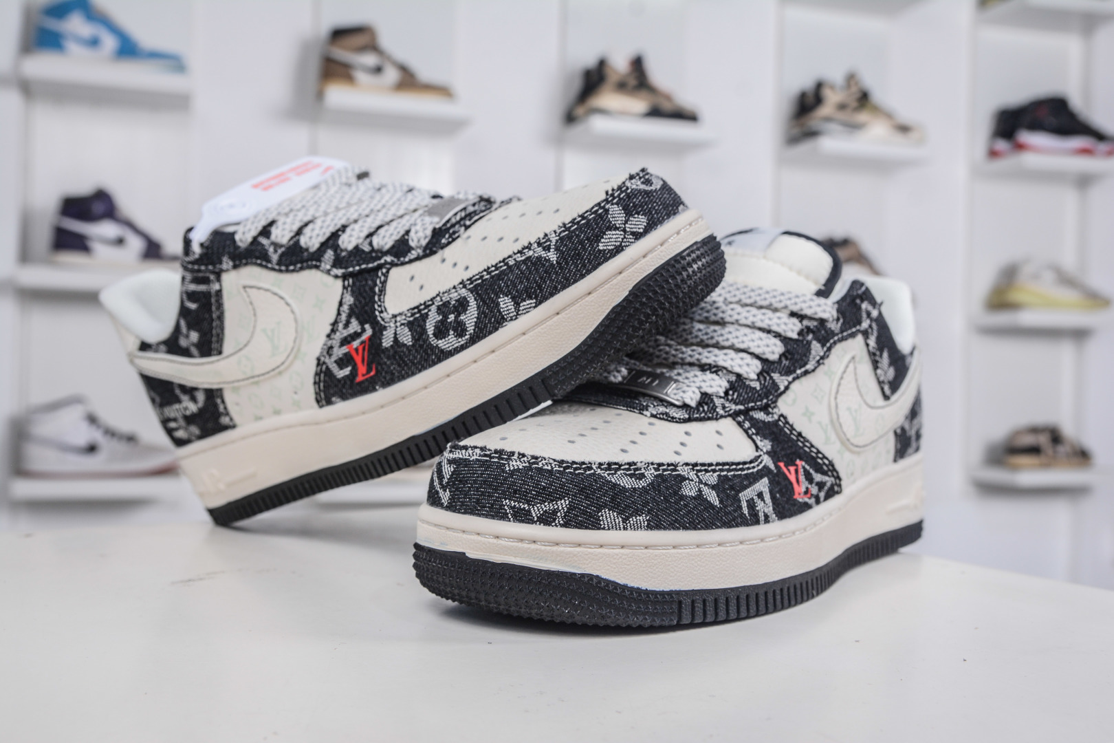 260 Nike Air Force 1 Low 07 x Louis Vuitton LV联名-牛仔米黑缝线 MZ9588-815-Chinese UA Cheap High Quatity Brand Clothes Bags handbags Sneakers wholesale wholesaler seller from China Factory suppliers Fashion Clothing Shoes best Quality Beautiful Price 260 Nike Air Force 1 Low 07 x Louis Vuitton LV联名-牛仔米黑缝线 MZ9588-815