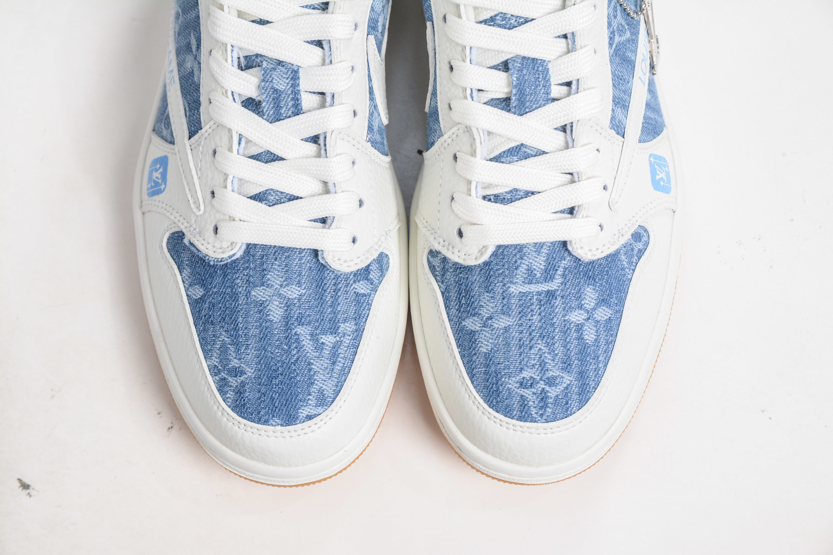 TS x Air Jordan x Louis Vuitton AJ1 Low 倒钩低帮LV联名-白蓝牛仔 SC0601-053