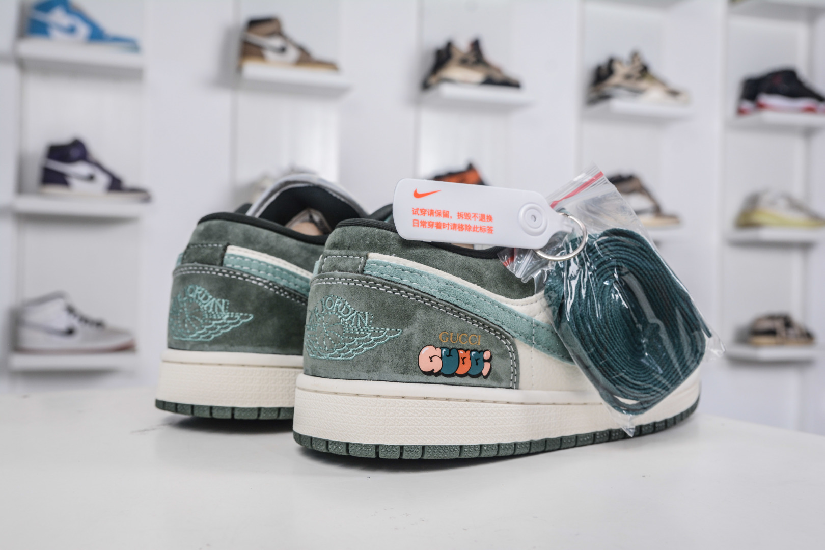 Air Jordan 1 Retro Low x GUCCI 古驰联名-白浅绿翻毛勾 QG2025-001
