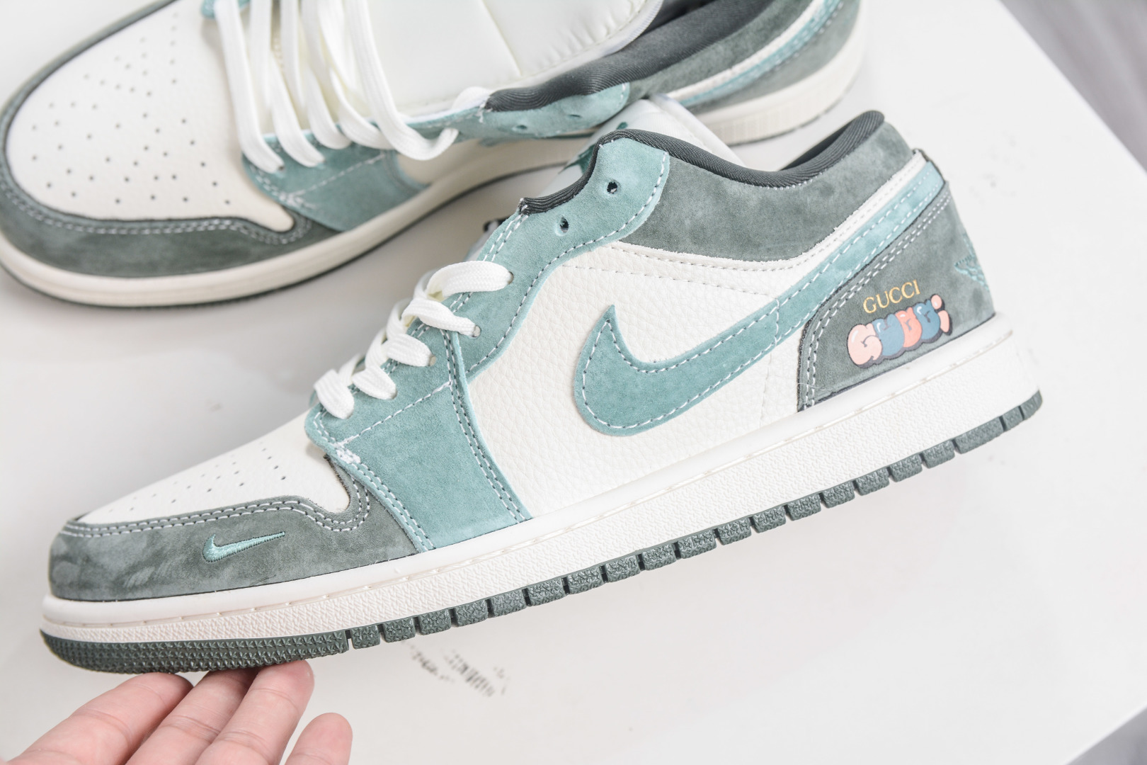 Air Jordan 1 Retro Low x GUCCI 古驰联名-白浅绿翻毛勾 QG2025-001