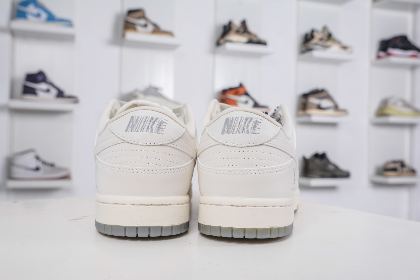 Nike SB Dunk Low x Louis Vuitton LV联名-米灰双勾水晶底 XX3168-190