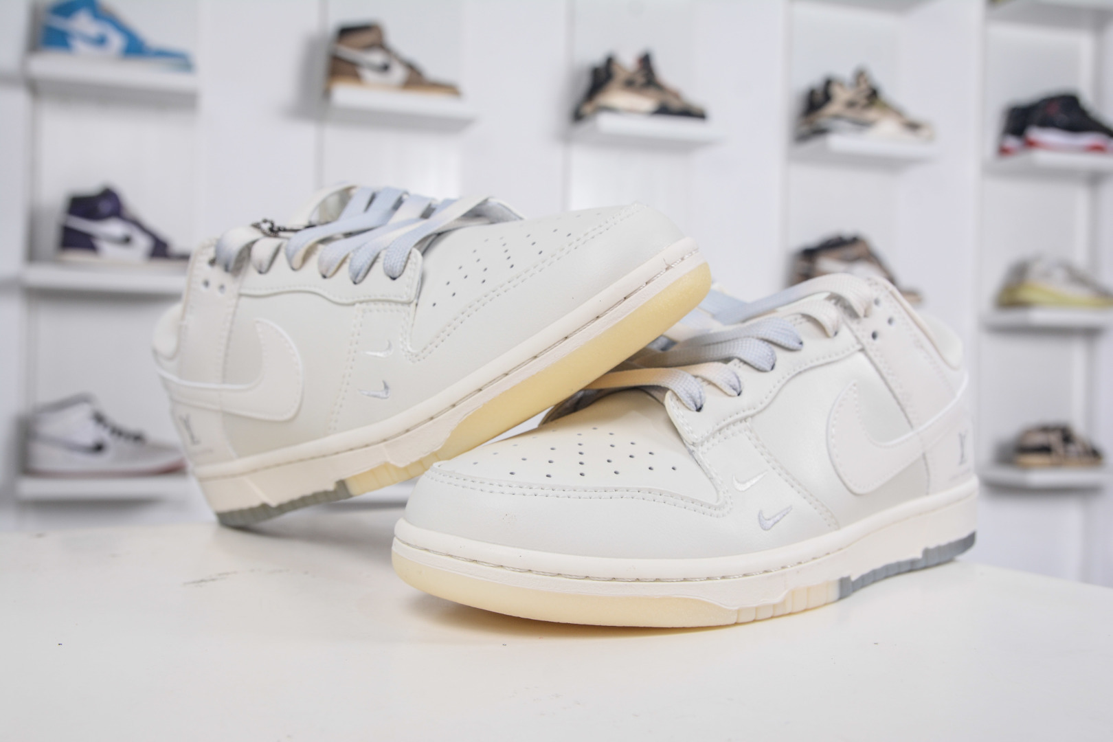 Nike SB Dunk Low x Louis Vuitton LV联名-米灰双勾水晶底 XX3168-190