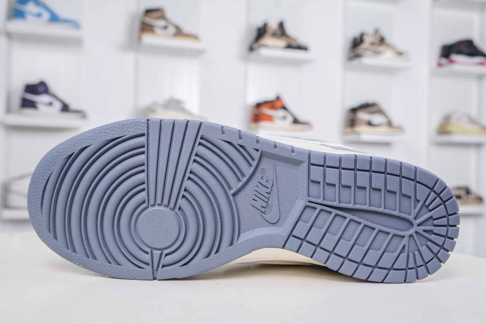 Nike SB Dunk Low x DIOR 迪奥联名-迪奥灰花纹 CS1688-122