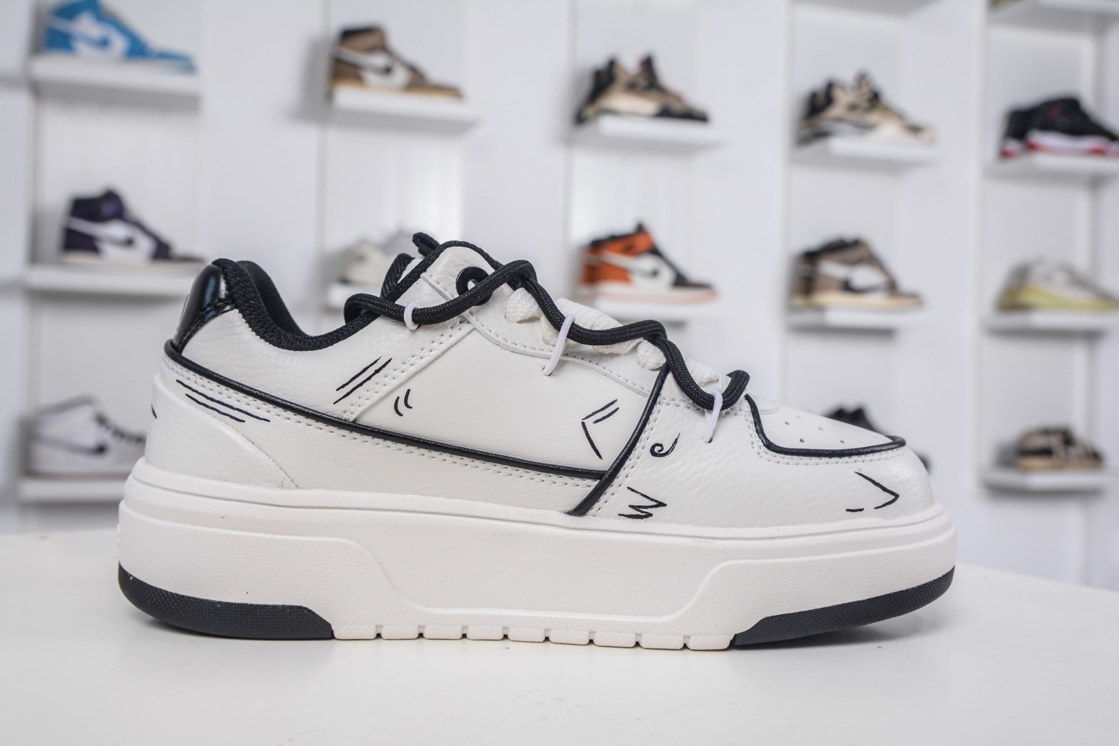 260 MLB Chunky Liner MM筑梦者 黑白小勾 涂鸦定制配色学长鞋系列低帮老爹风轻量增高厚底百搭休闲运动慢跑鞋 3ASXCA12N 50WHS