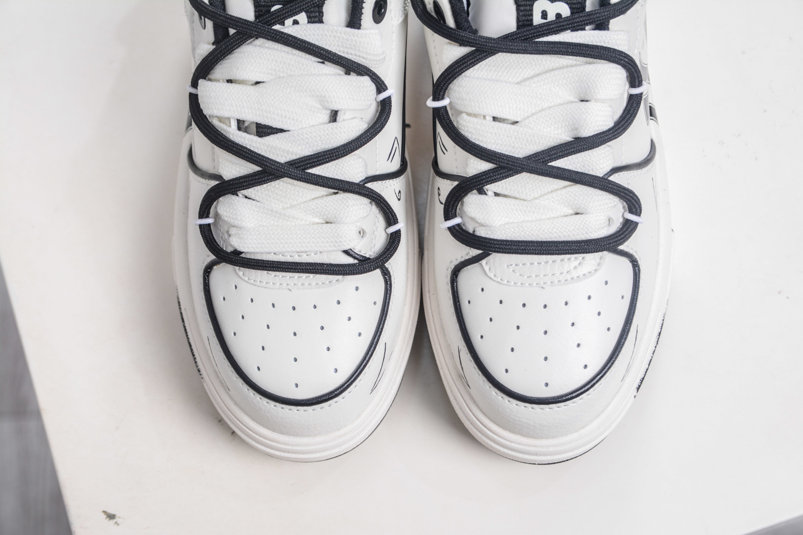 260 MLB Chunky Liner MM筑梦者 黑白小勾 涂鸦定制配色学长鞋系列低帮老爹风轻量增高厚底百搭休闲运动慢跑鞋 3ASXCA12N 50WHS