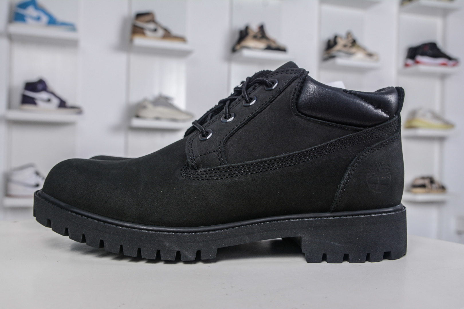 Timberland Men's Black Nubuck Leather Low-Cut Ankle Boots - Size 40-45 1 cmp i1758211656015 1364 0 0
