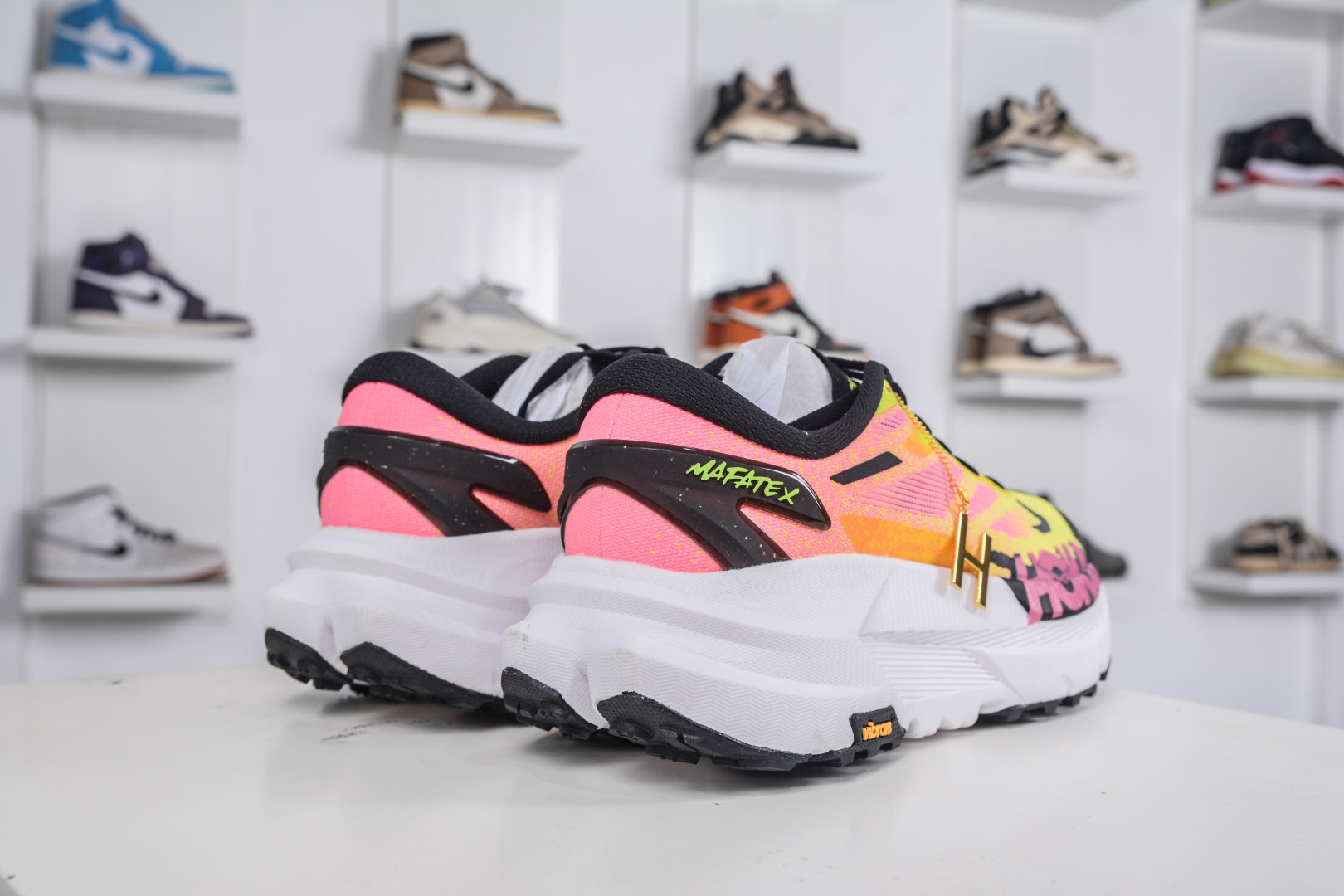 Hoka One One Mafate X: Versatile, Cushioned Running and Lifestyle Shoes 6 cmp i1758212033808 3911 0 5