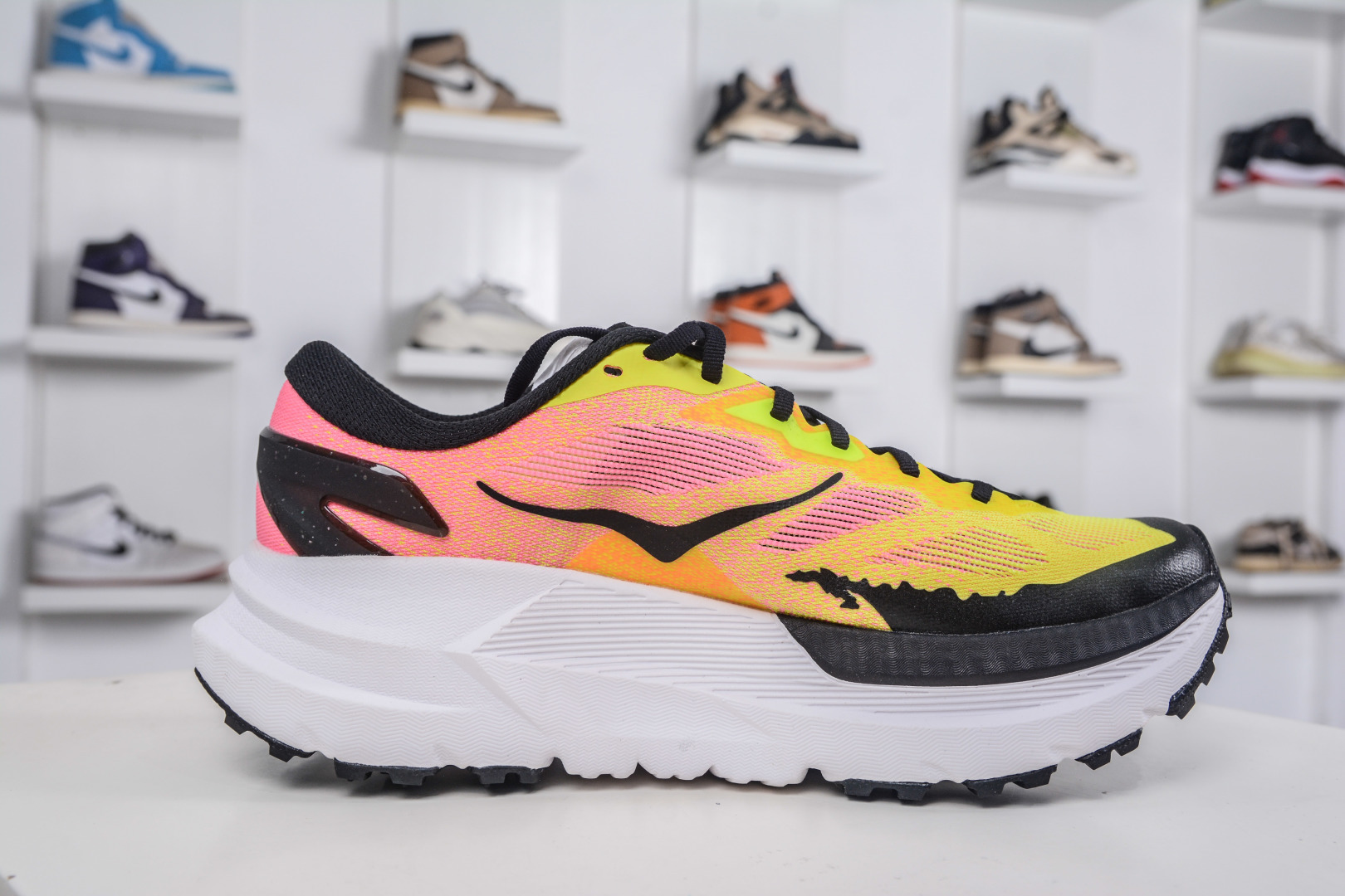 Hoka One One Mafate X: Versatile, Cushioned Running and Lifestyle Shoes 3 cmp i1758212033810 7168 0 2