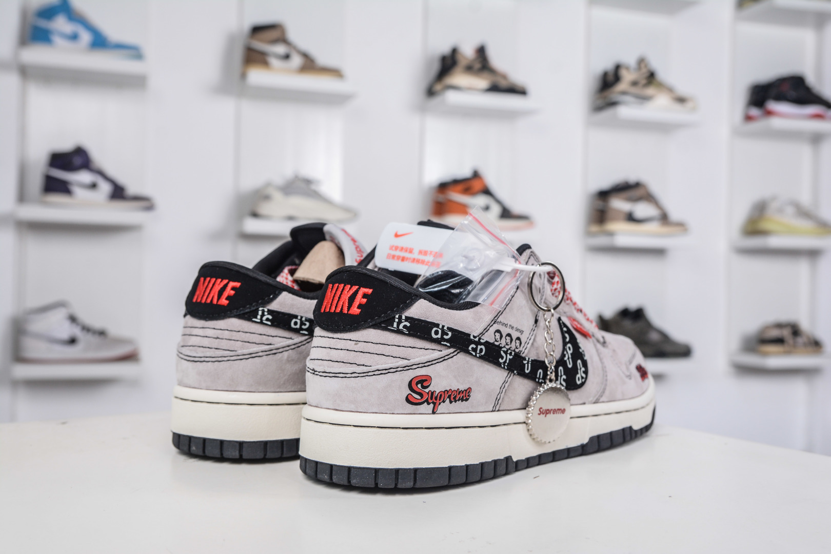 Nike SB Dunk Low x Supreme SUP联名-猪八灰红 SD2025-001