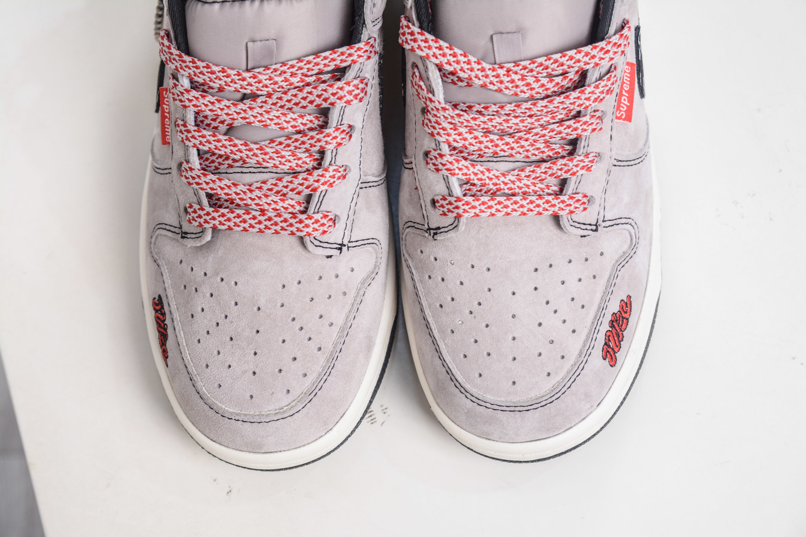 Nike SB Dunk Low x Supreme SUP联名-猪八灰红 SD2025-001