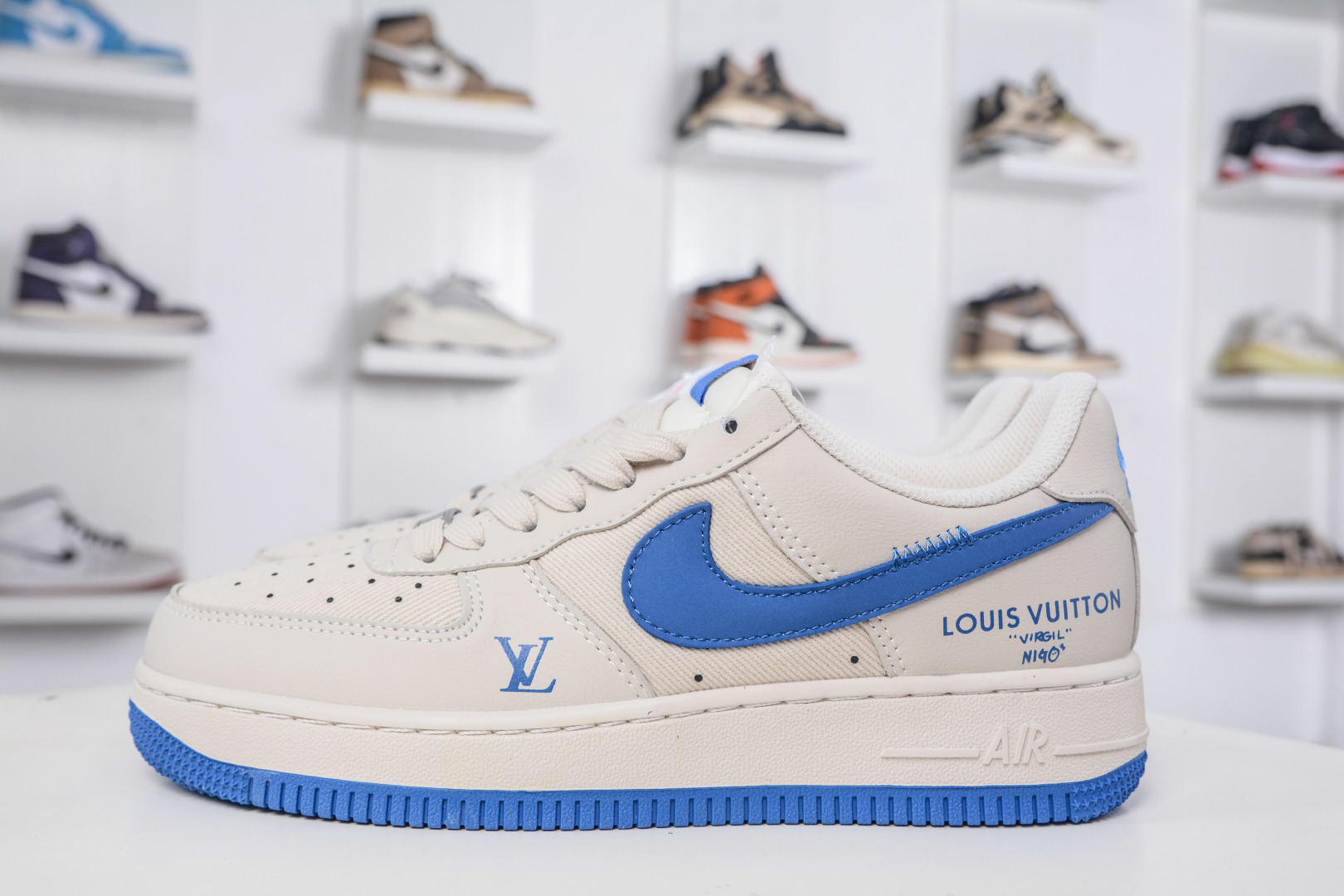 Nike Air Force 1 Low 07 x Louis Vuitton Collab Sneakers - Blue/Beige