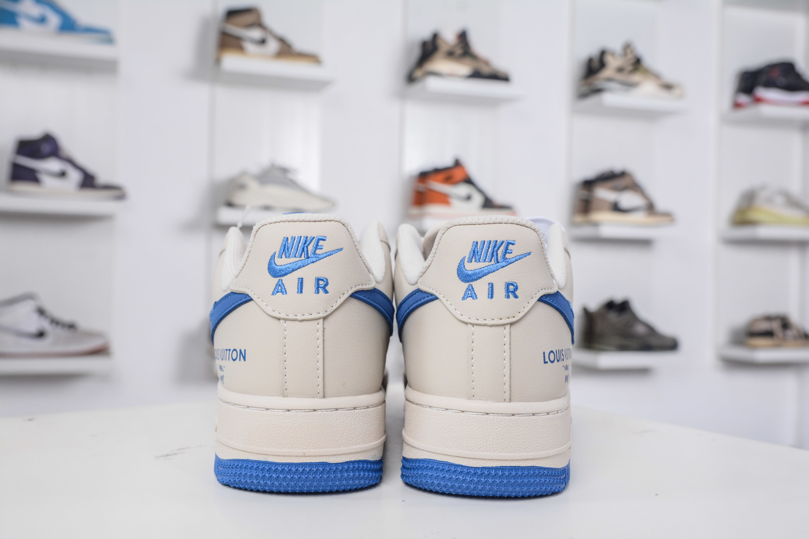 Nike Air Force 1 Low 07 x Louis Vuitton Collab Sneakers - Blue/Beige 2 cmp i1758306368276 5933 0 1