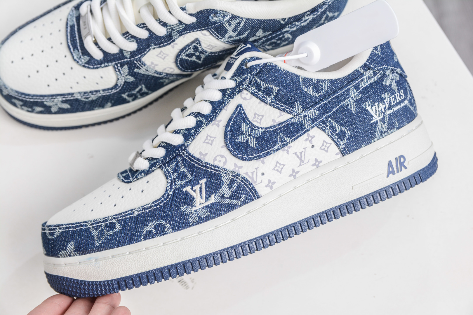 Nike Air Force 1 Low x Louis Vuitton White Blue Denim Sneakers 7 cmp i1758306417507 9543 0 6