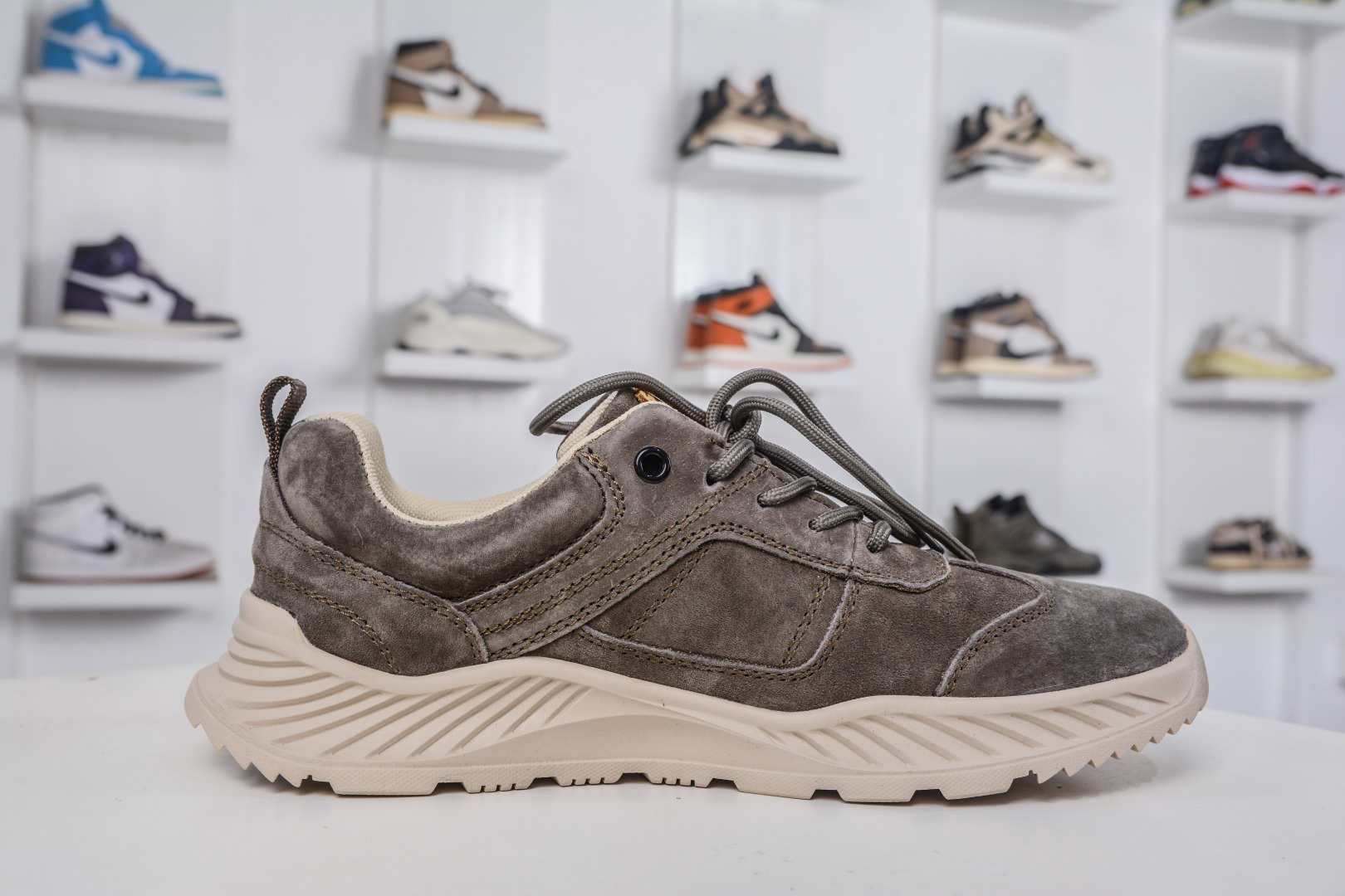 CAT Men's Tramp Hike Low Casual Shoes - Durable Suede, Comfortable Fit 3 cmp i1758306862465 7785 0 2