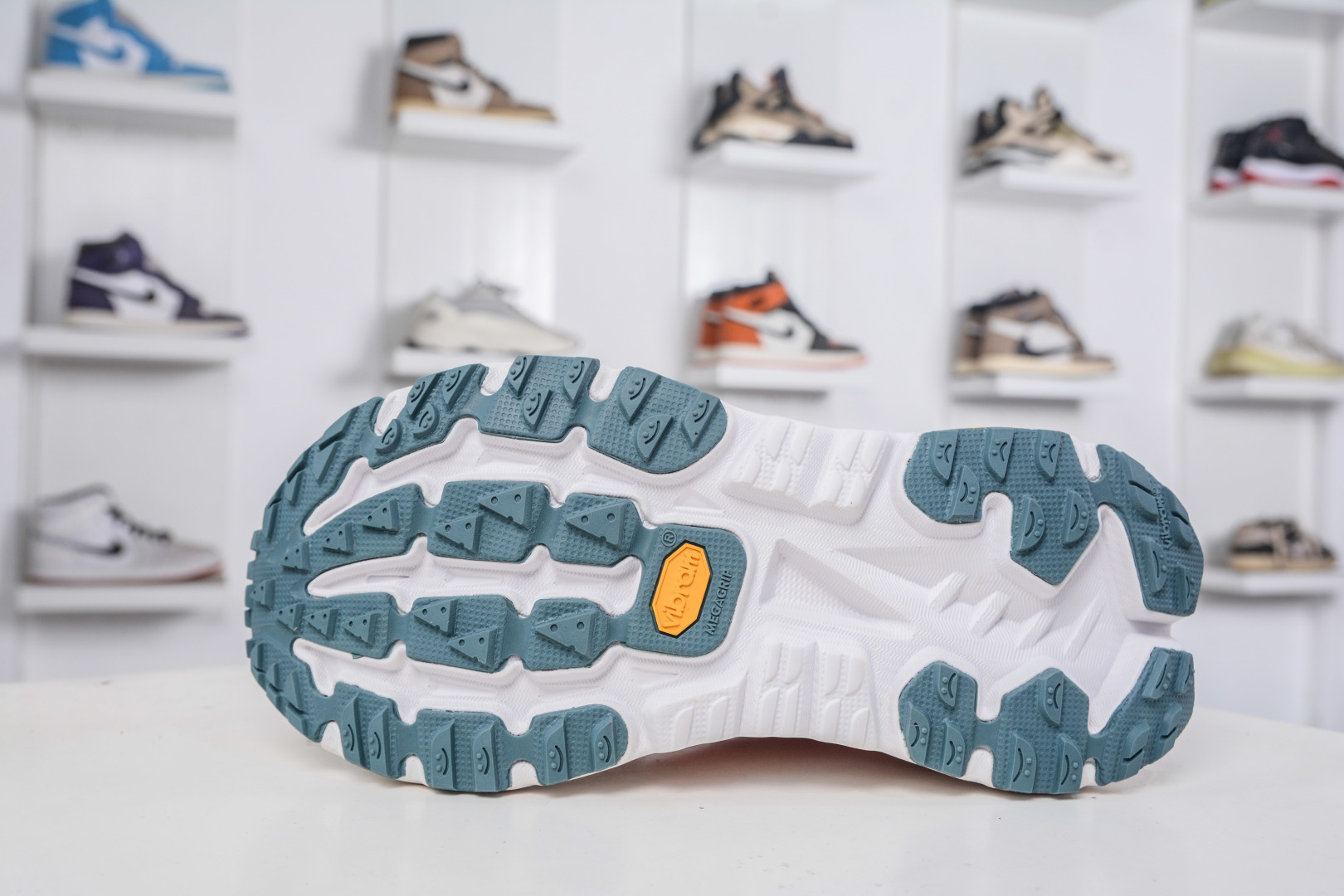 Hoka One One Mafate X Running Shoes - Breathable, Durable, and Comfortable 6 cmp i1758307152630 9820 0 4