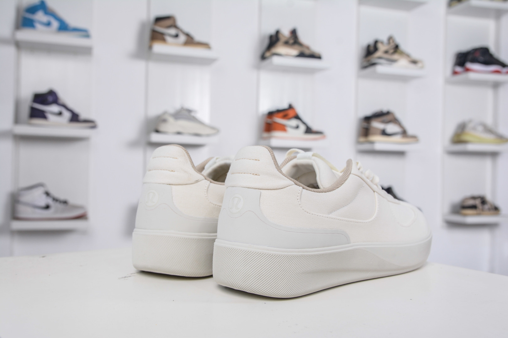 260 CS版 lululemon Cityverse 露露乐檬极简主义减震耐磨低帮生活休闲鞋