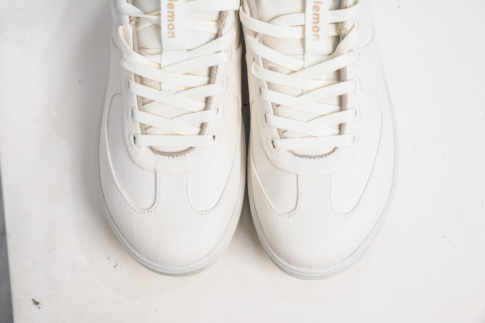 260 CS版 lululemon Cityverse 露露乐檬极简主义减震耐磨低帮生活休闲鞋