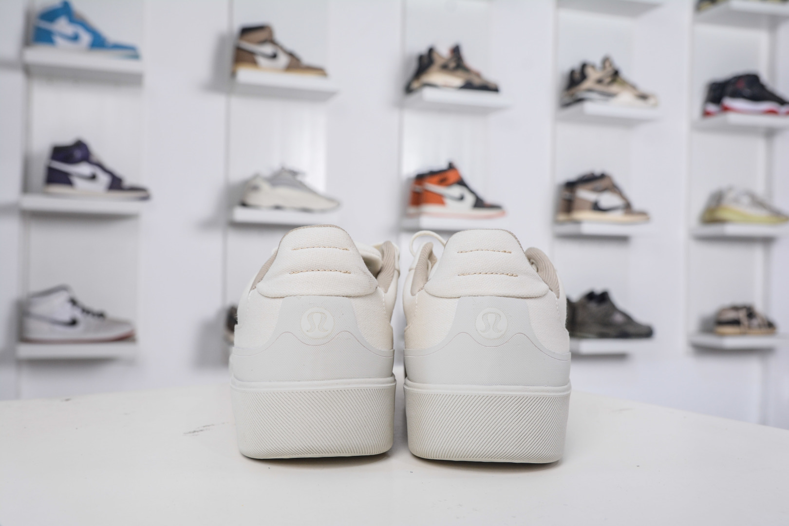 260 CS版 lululemon Cityverse 露露乐檬极简主义减震耐磨低帮生活休闲鞋