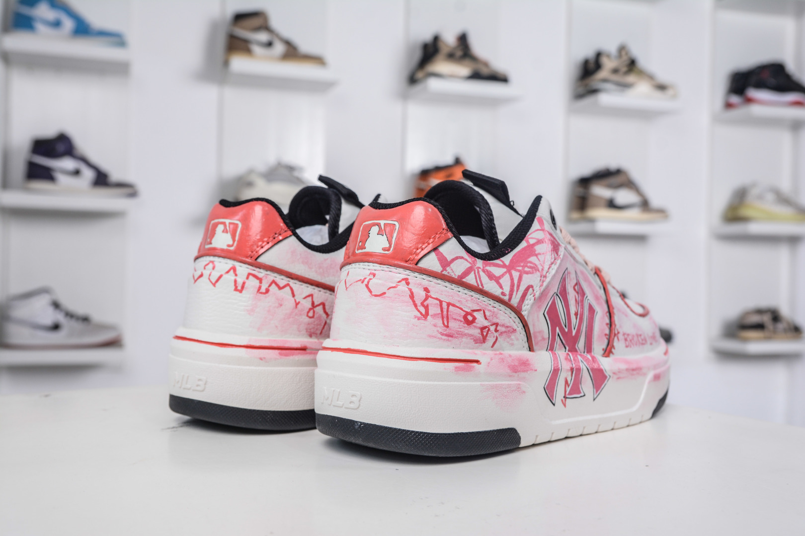 MLB Chunky Liner Graffiti Sneakers - Lightweight, Comfortable, and Stylish 7 cmp i1758394609909 2481 0 5