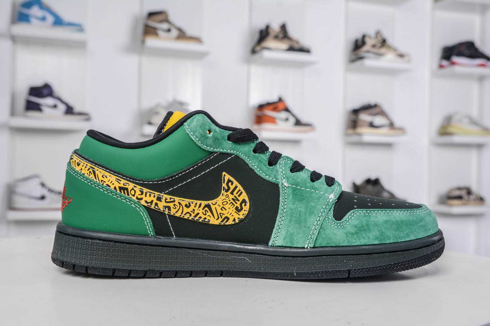 Air Jordan 1 Retro Low x Stussy Black Green Yellow Custom Men's Sneaker 3 cmp i1758394787975 8178 0 2