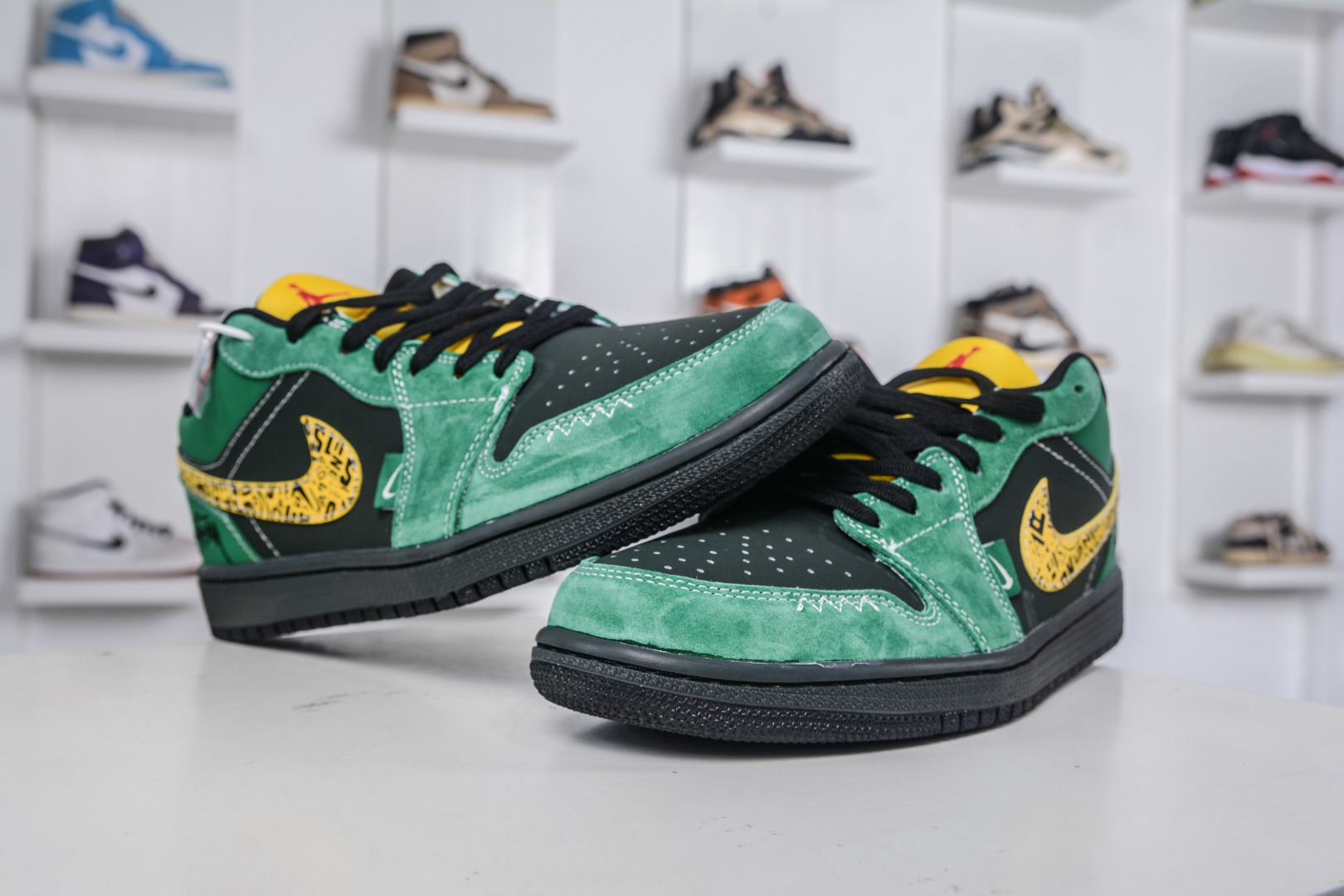 Air Jordan 1 Retro Low x Stussy Black Green Yellow Custom Men's Sneaker 4 cmp i1758394787975 934 0 3