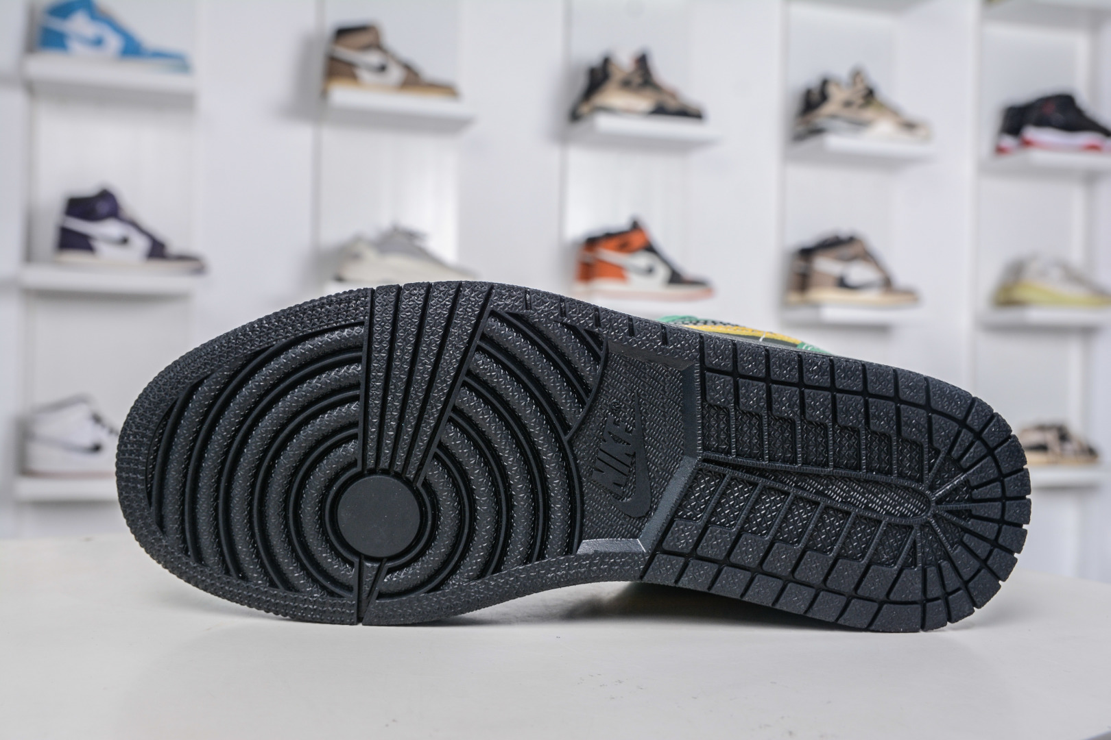 Air Jordan 1 Retro Low x Stussy Black Green Yellow Custom Men's Sneaker 5 cmp i1758394789164 7674 0 4