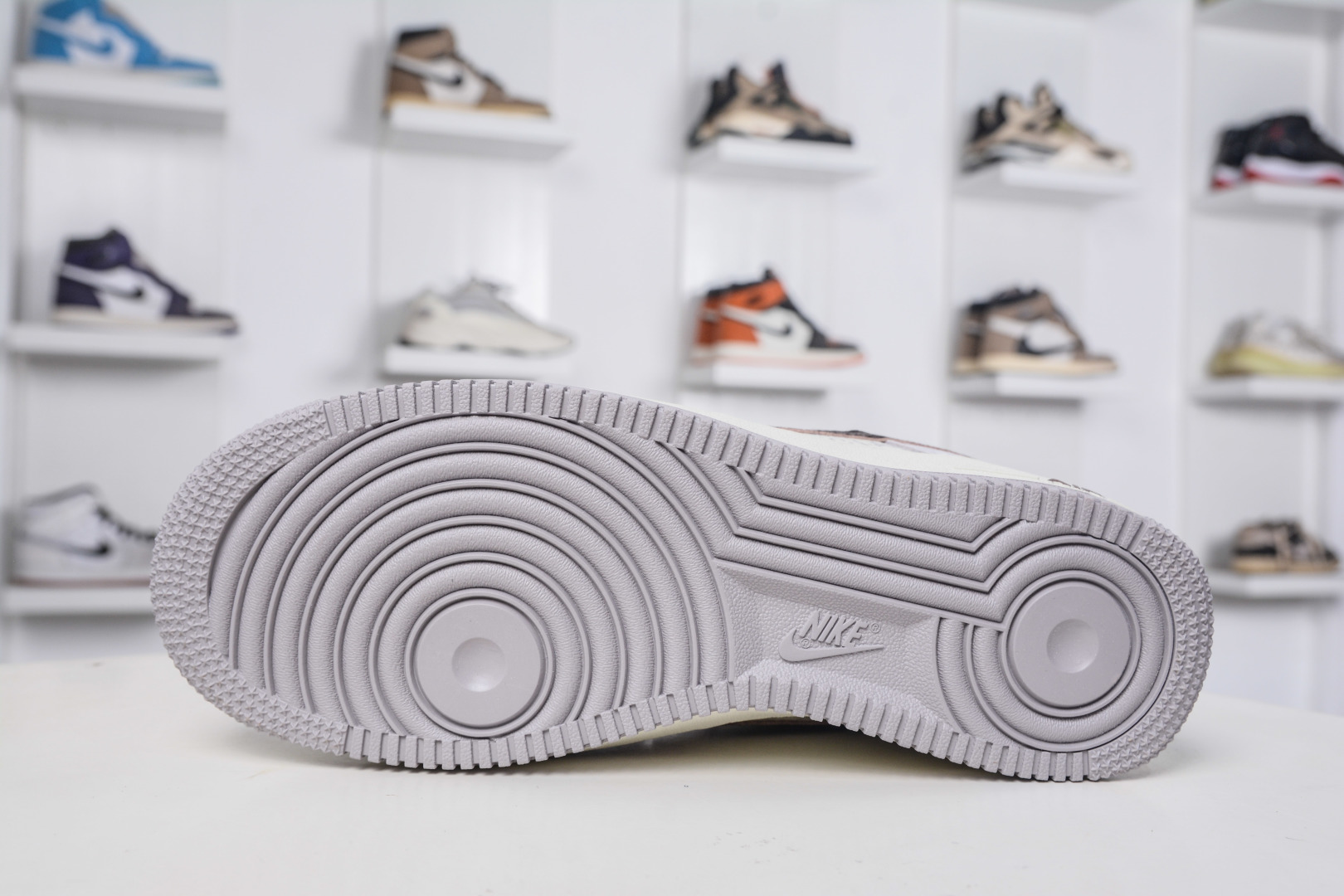Nike Air Force 1 Low x Balenciaga White Grey Brown,Limited Edition 6 cmp i1758395404648 1056 0 4