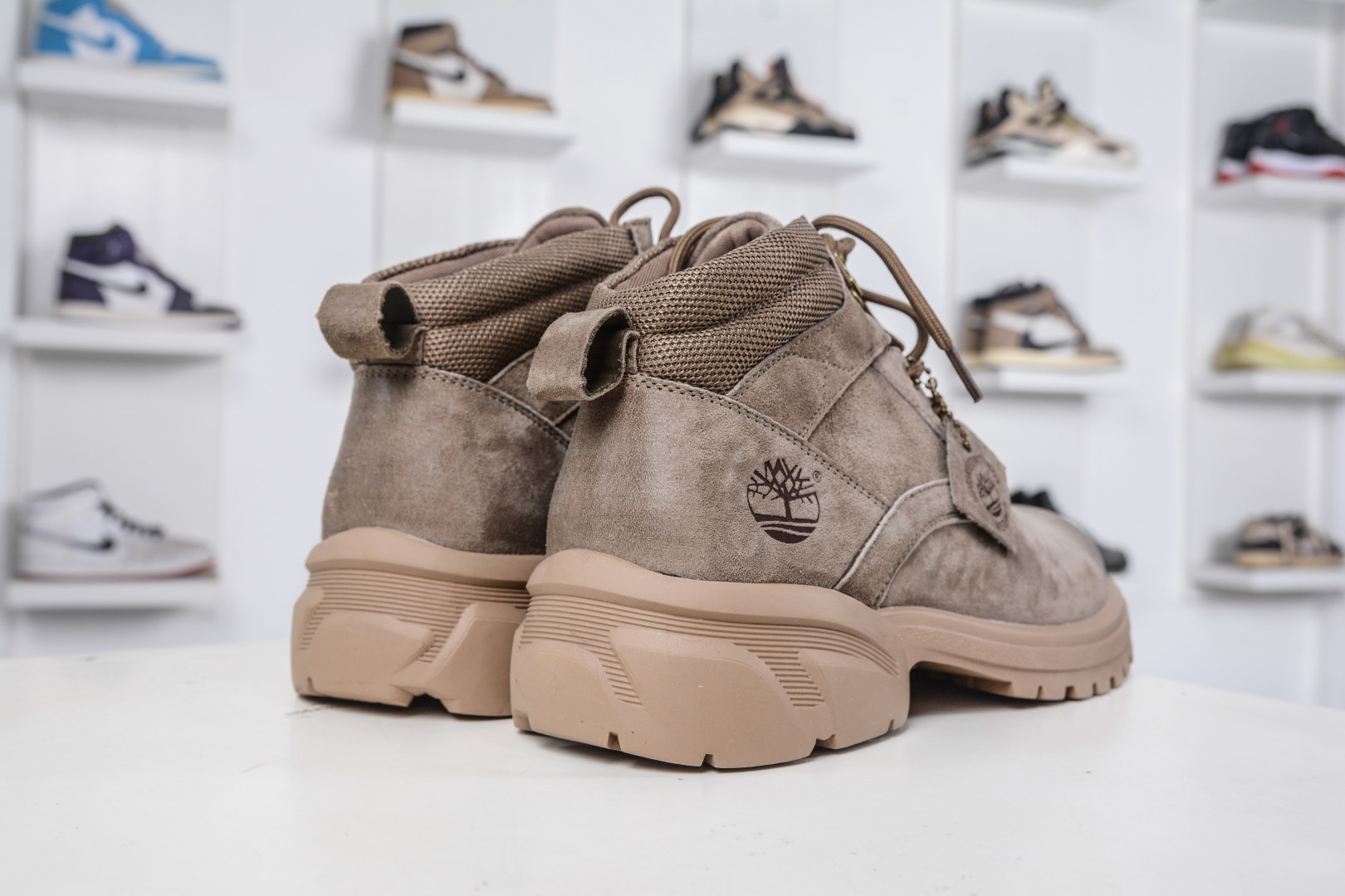 280 Timberland 天伯伦/添柏岚 户外中帮休闲大黄靴系列 TB10088