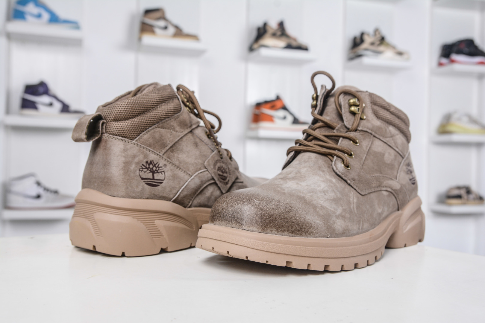 280 Timberland 天伯伦/添柏岚 户外中帮休闲大黄靴系列 TB10088