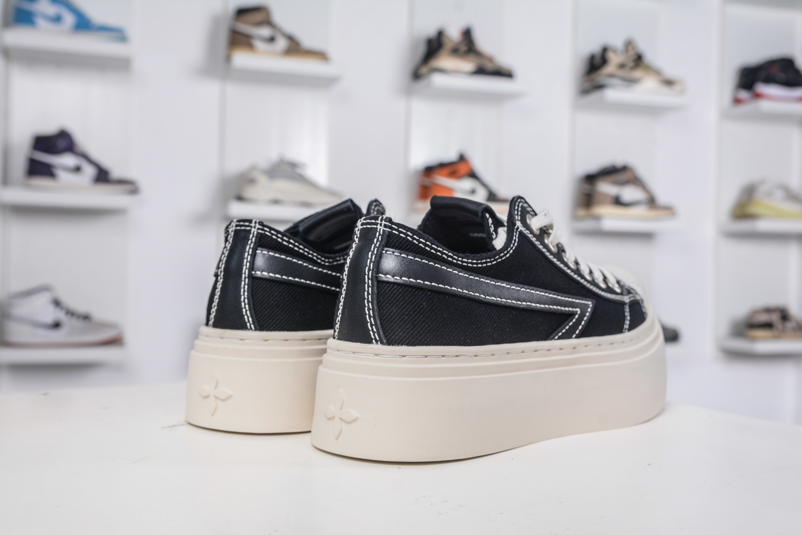 260 SMFK Garden Vintage Skate Low 花园系列低帮复古厚底十字花帆布休闲松糕做旧小脏板鞋