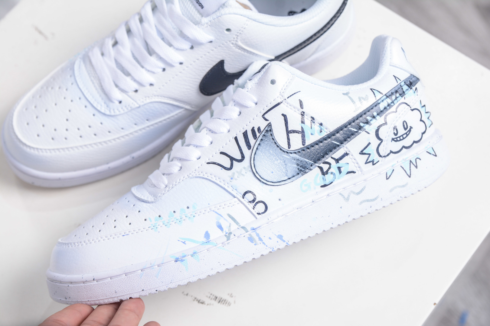 Nike Court Vision Low 手绘涂鸦 休闲运动板鞋 低帮百搭透气休闲运动板鞋 DH2987-101