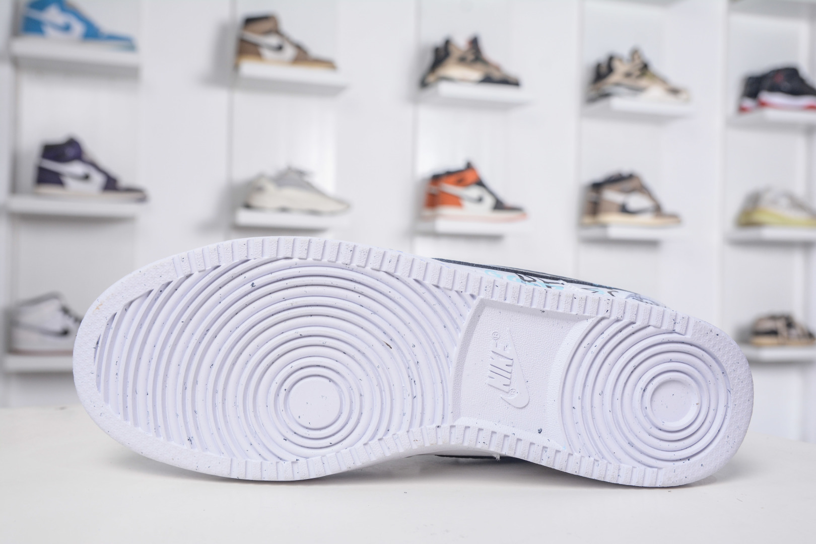 Nike Court Vision Low 手绘涂鸦 休闲运动板鞋 低帮百搭透气休闲运动板鞋 DH2987-101