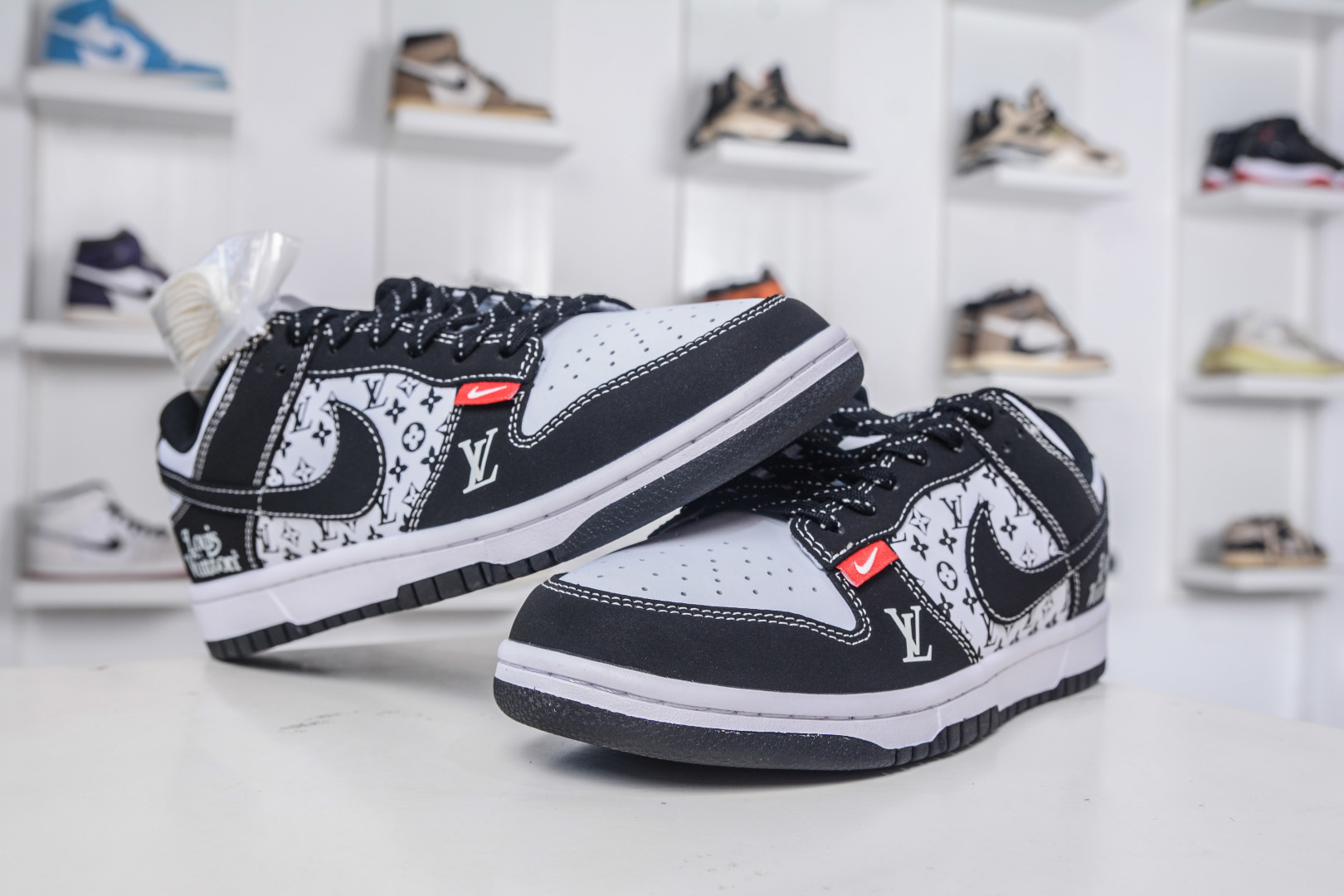 Nike SB Dunk Low x Louis Vuitton LV联名-黑白印花 CS1688-129
