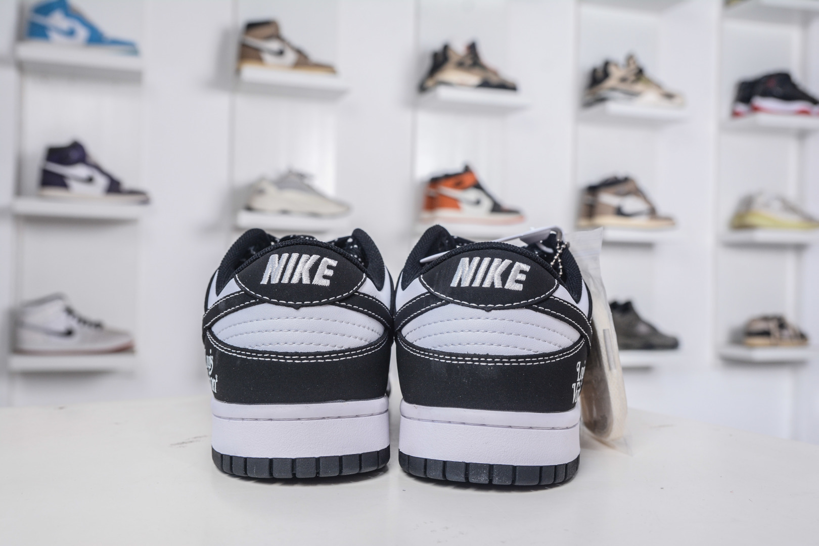 Nike SB Dunk Low x Louis Vuitton LV联名-黑白印花 CS1688-129