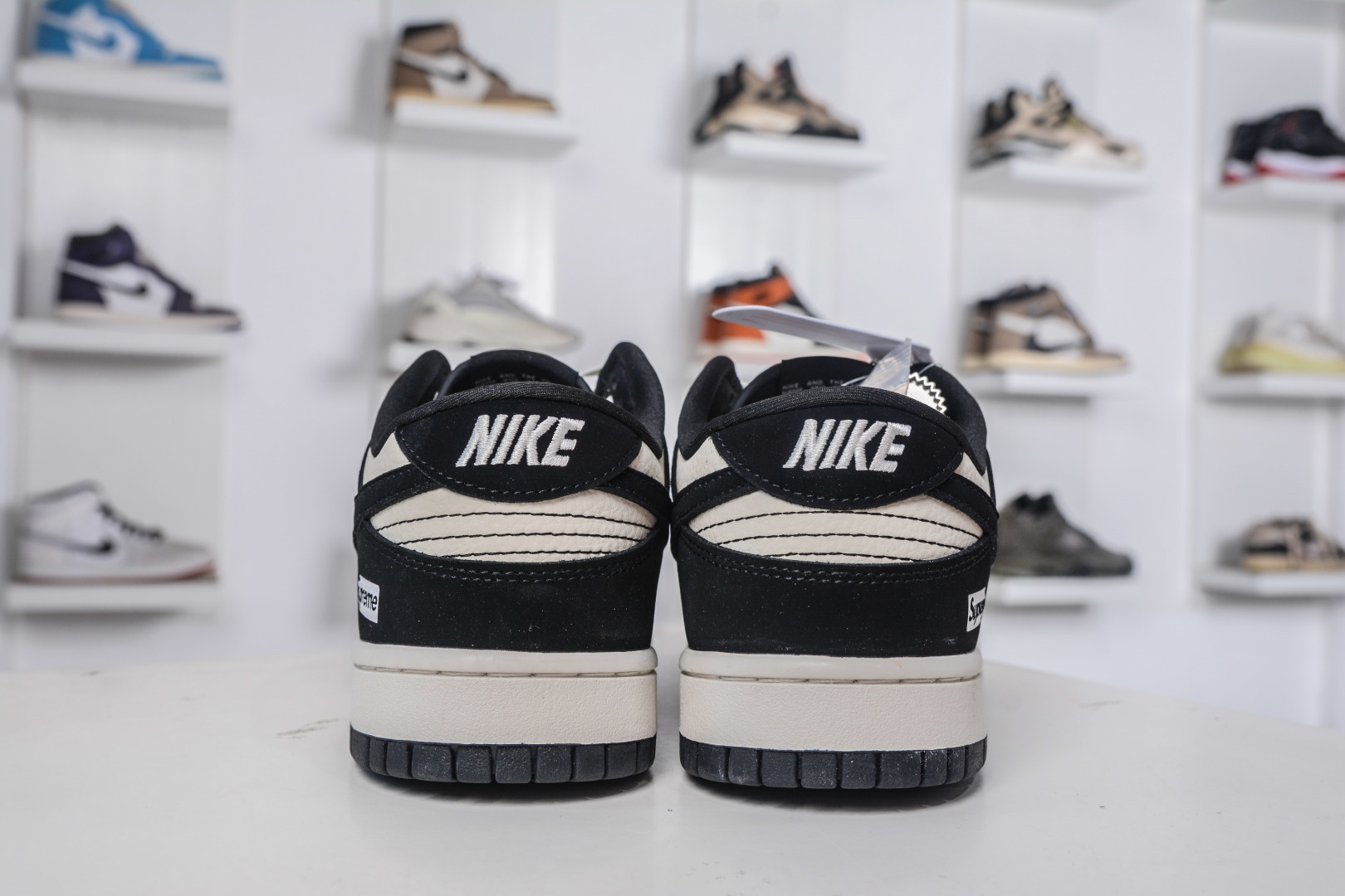 Nike SB Dunk Low X Stussy 斯图西联名-米黑印花 DS6608-013