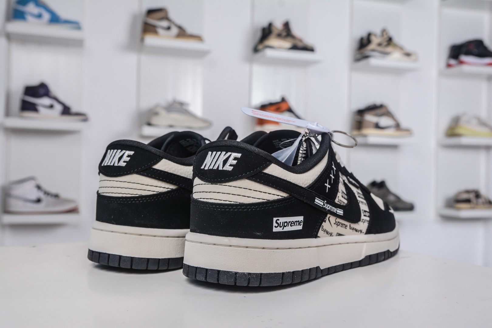 Nike SB Dunk Low X Stussy 斯图西联名-米黑印花 DS6608-013