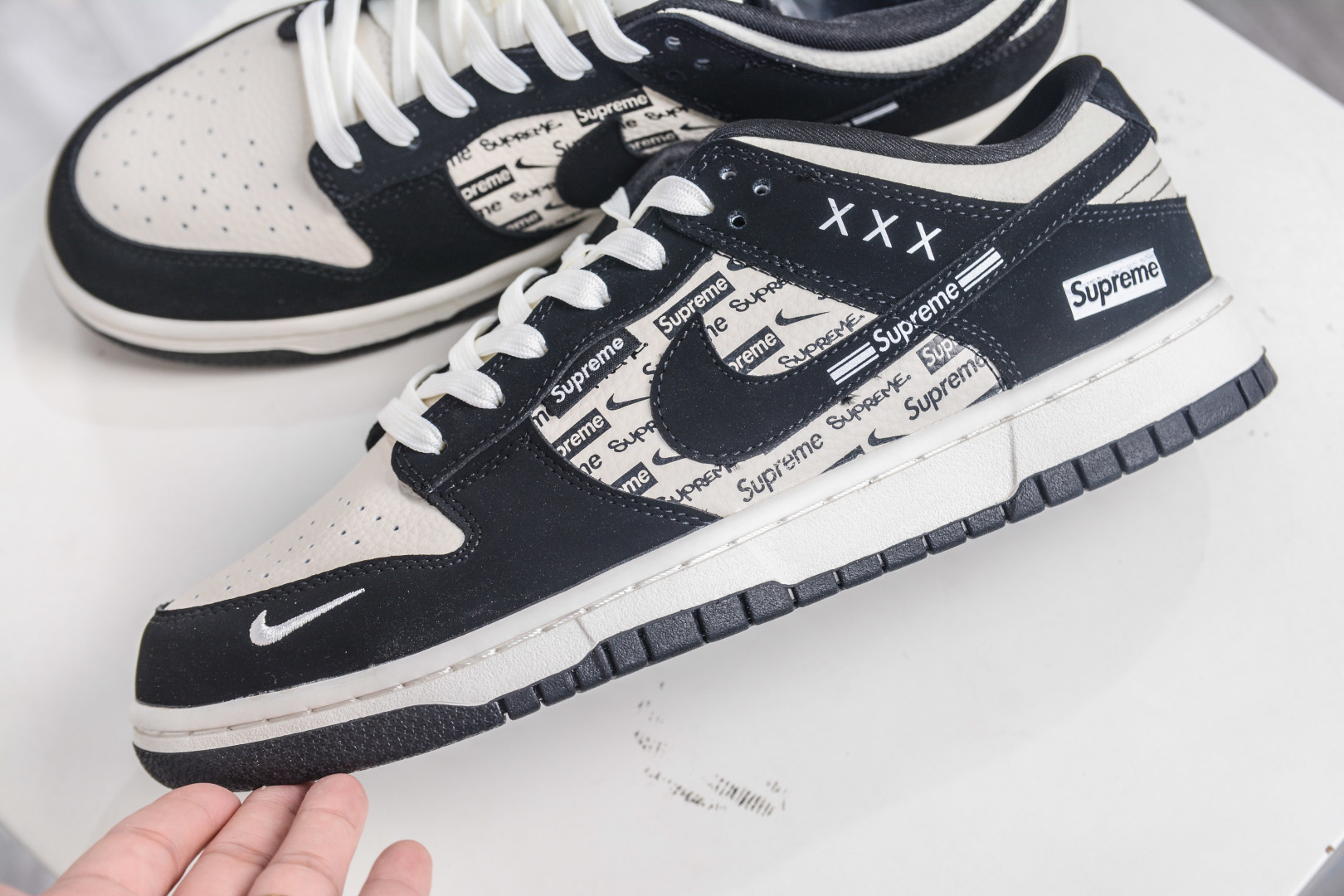 Nike SB Dunk Low X Stussy 斯图西联名-米黑印花 DS6608-013