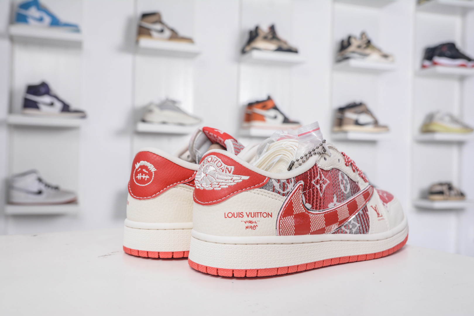 TS x Air Jordan x Louis Vuitton AJ1 Low 倒钩低帮LV联名-白红帆布 XS2025-067