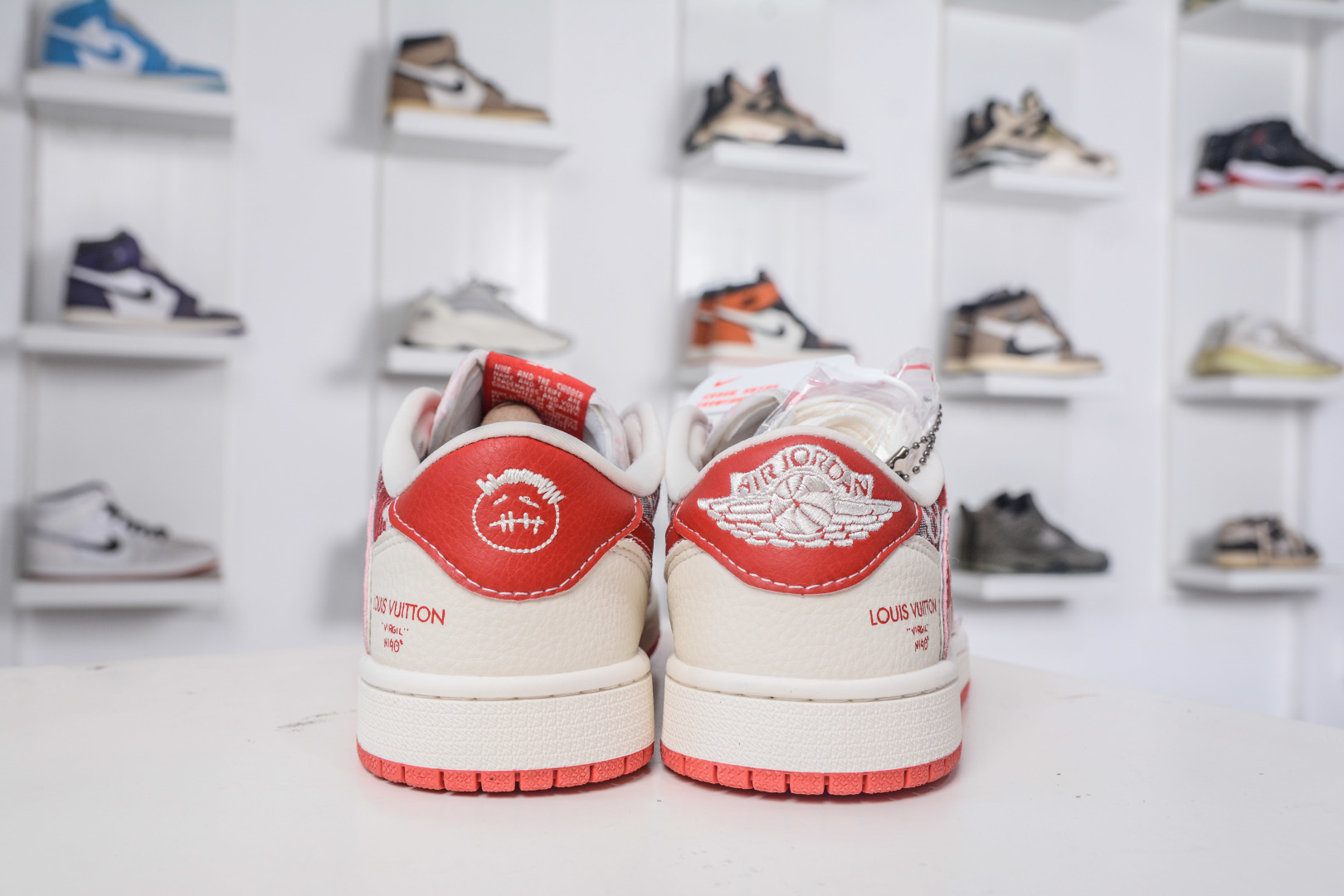TS x Air Jordan x Louis Vuitton AJ1 Low 倒钩低帮LV联名-白红帆布 XS2025-067