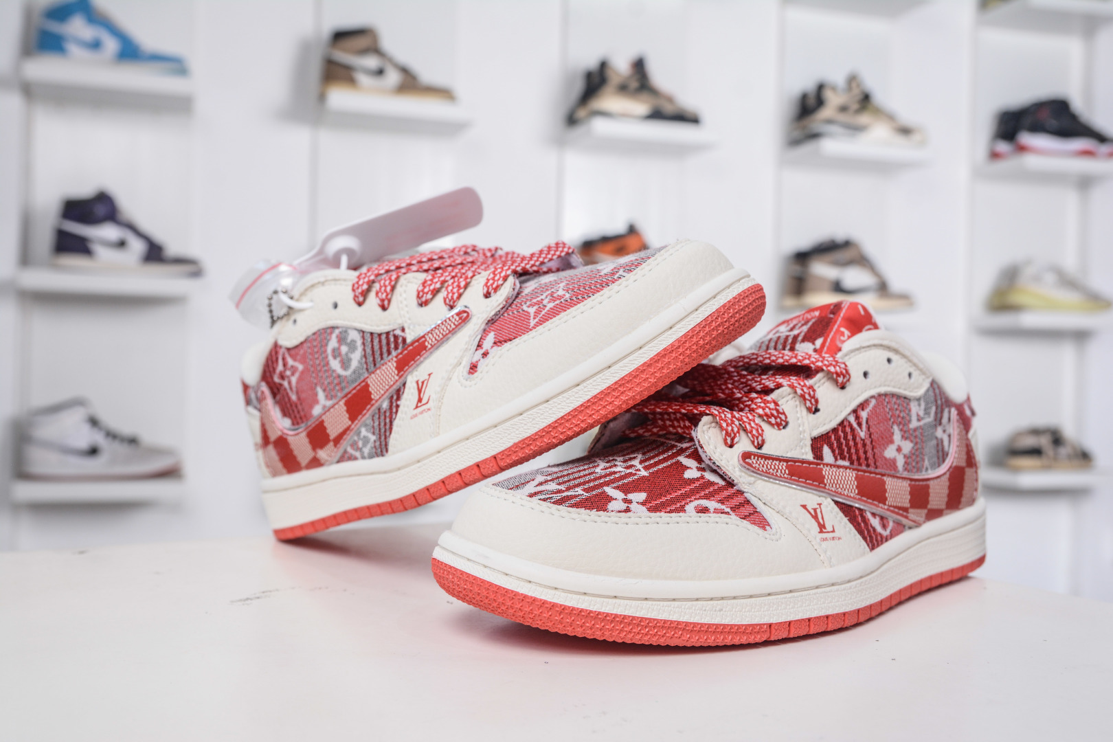 TS x Air Jordan x Louis Vuitton AJ1 Low 倒钩低帮LV联名-白红帆布 XS2025-067