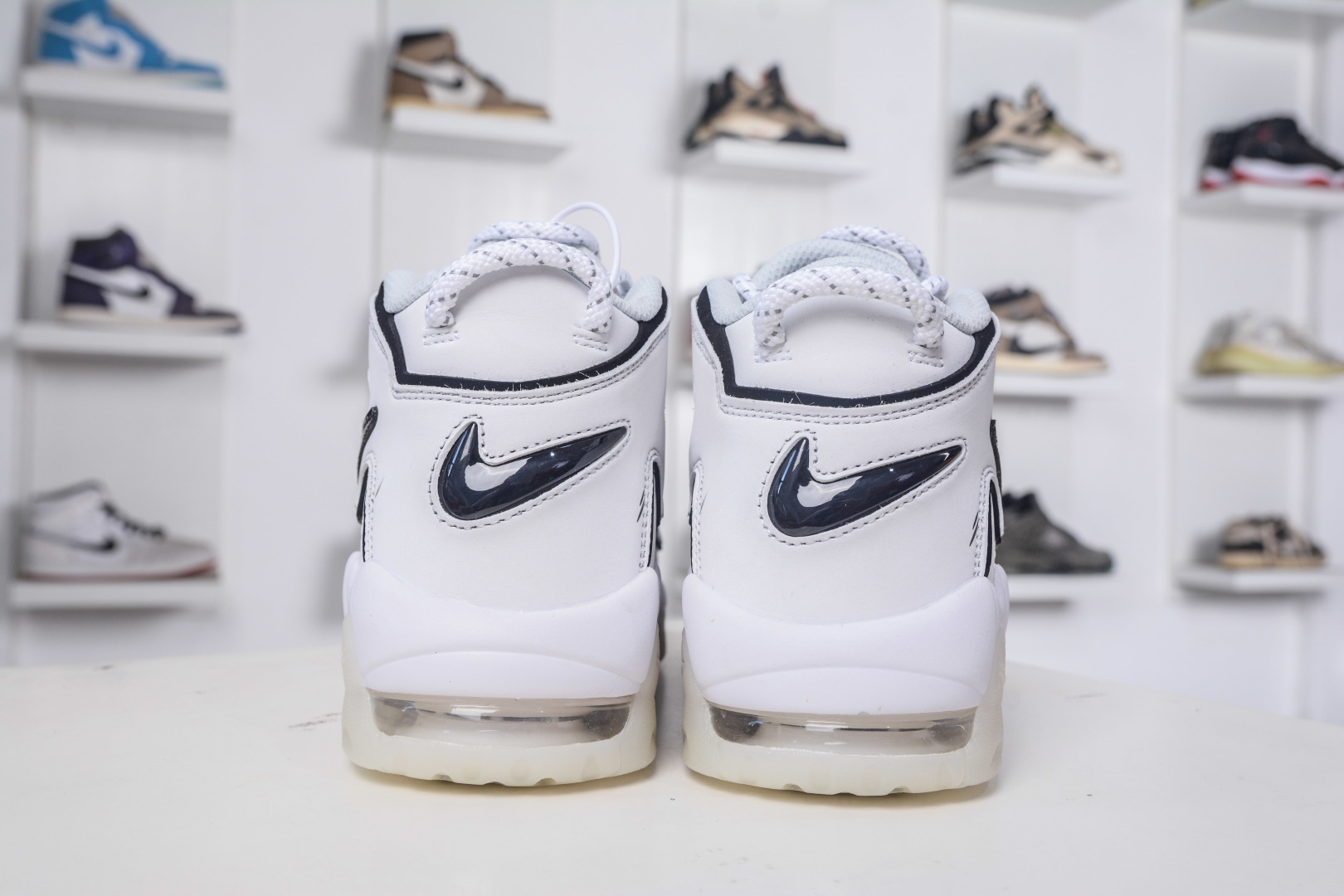 Nike Air More Uptempo Low 白黑涂鸦 DQ5014-100 Nike Air More Uptempo Low 白黑涂鸦 DQ5014-100