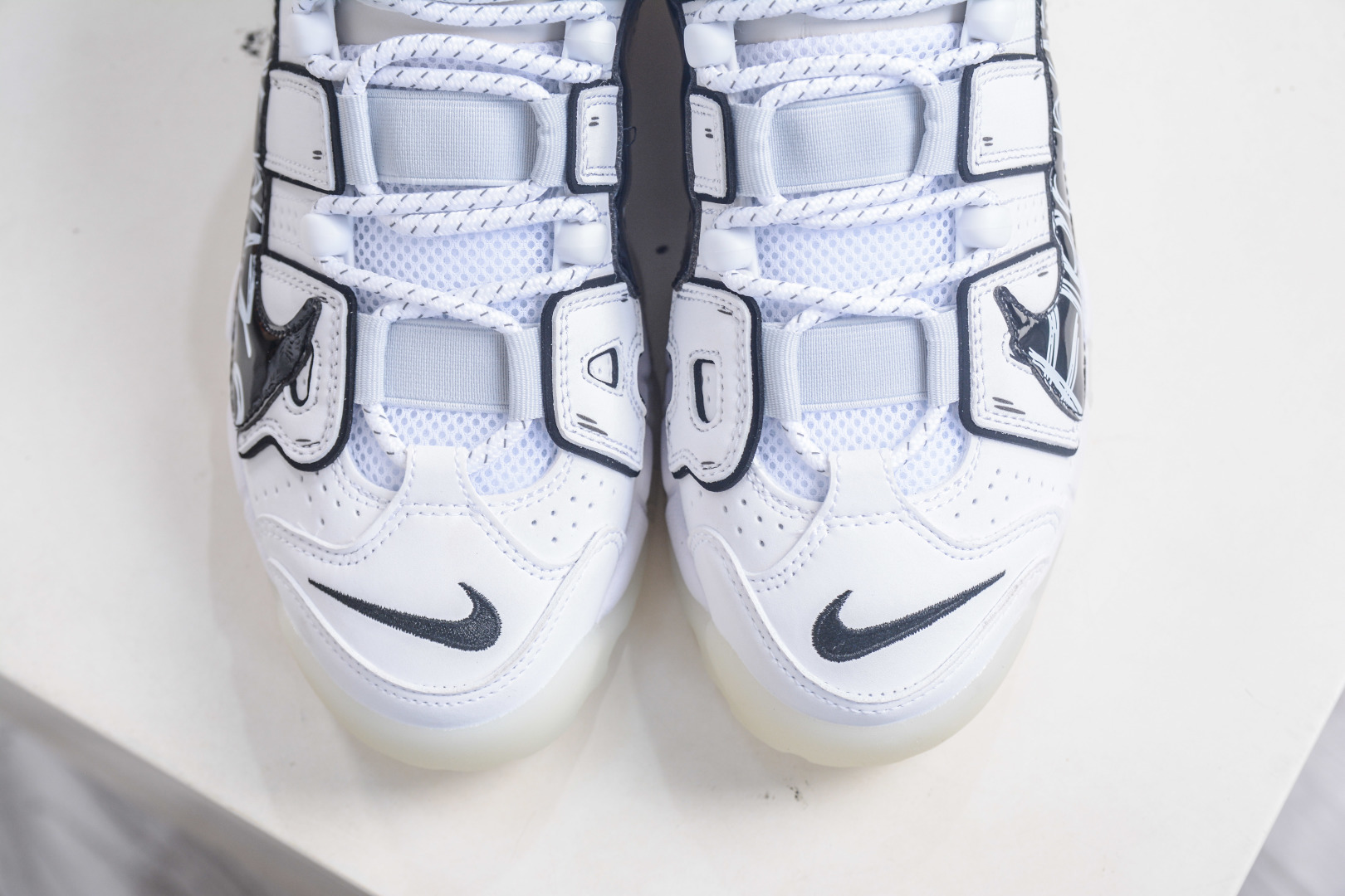 Nike Air More Uptempo Low 白黑涂鸦 DQ5014-100 Nike Air More Uptempo Low 白黑涂鸦 DQ5014-100