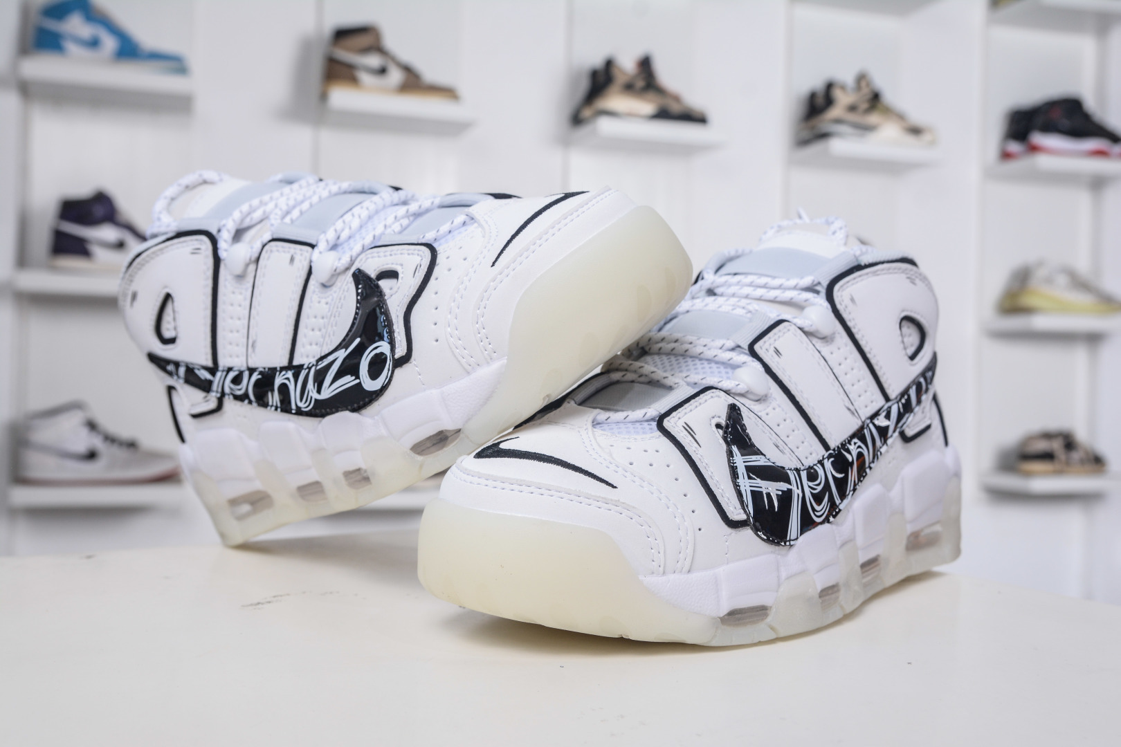 Nike Air More Uptempo Low 白黑涂鸦 DQ5014-100 Nike Air More Uptempo Low 白黑涂鸦 DQ5014-100