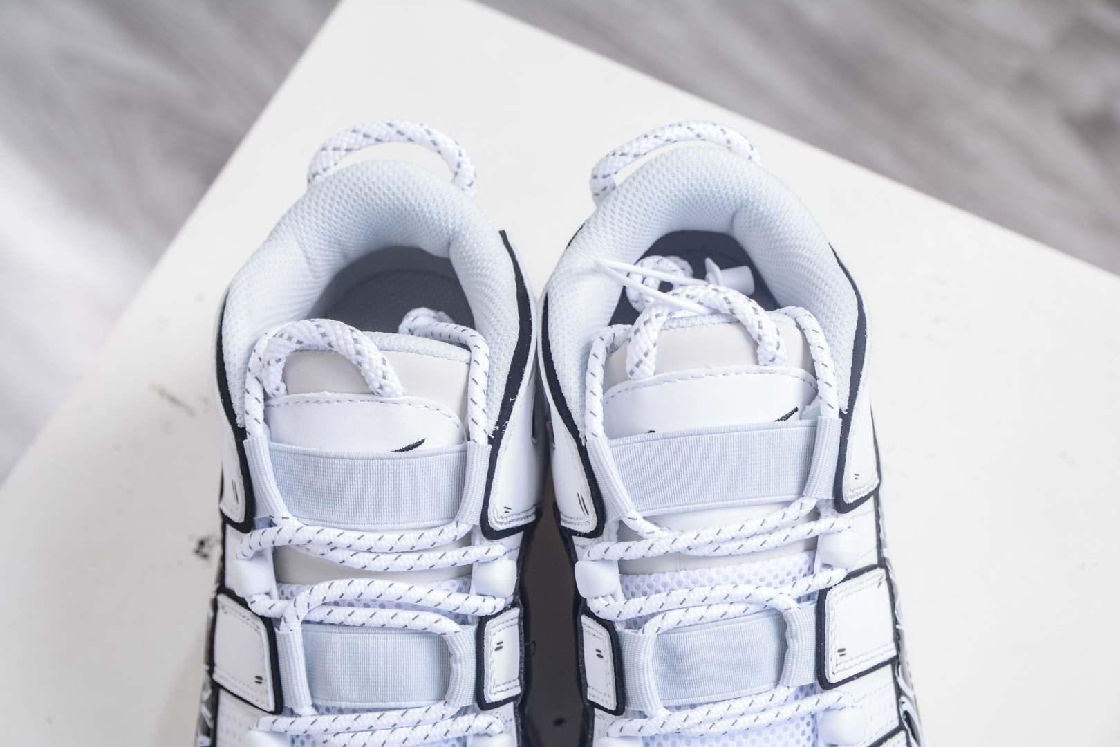 Nike Air More Uptempo Low 白黑涂鸦 DQ5014-100 Nike Air More Uptempo Low 白黑涂鸦 DQ5014-100