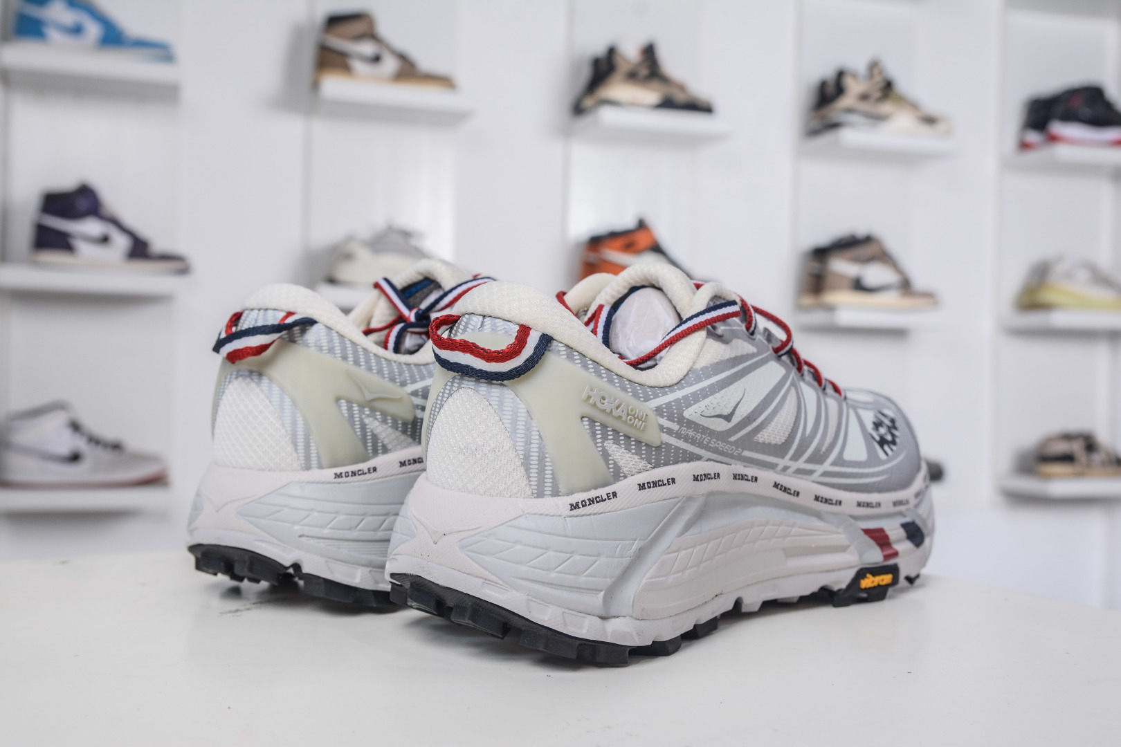 230 X版 Moncler x HOKA ONE ONE Mafate Speed 2 Low 轻量低帮户外越野跑鞋 1129992/NCHMS