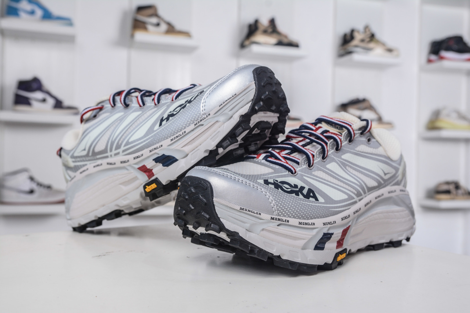 230 X版 Moncler x HOKA ONE ONE Mafate Speed 2 Low 轻量低帮户外越野跑鞋 1129992/NCHMS