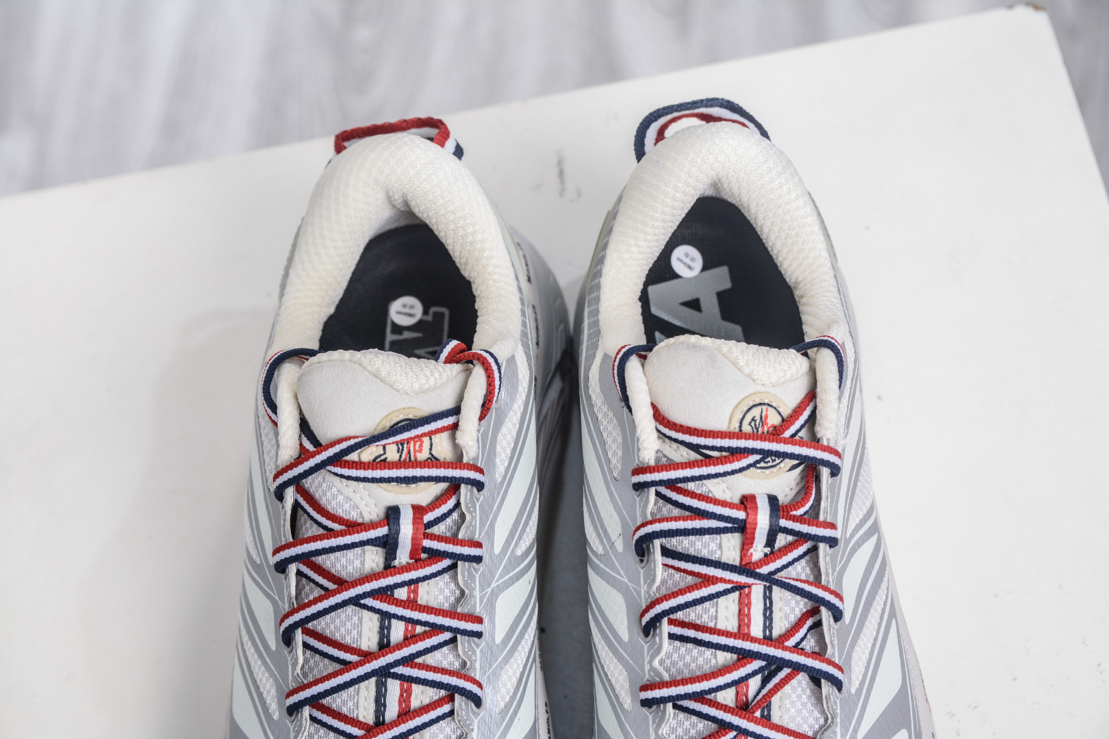 230 X版 Moncler x HOKA ONE ONE Mafate Speed 2 Low 轻量低帮户外越野跑鞋 1129992/NCHMS